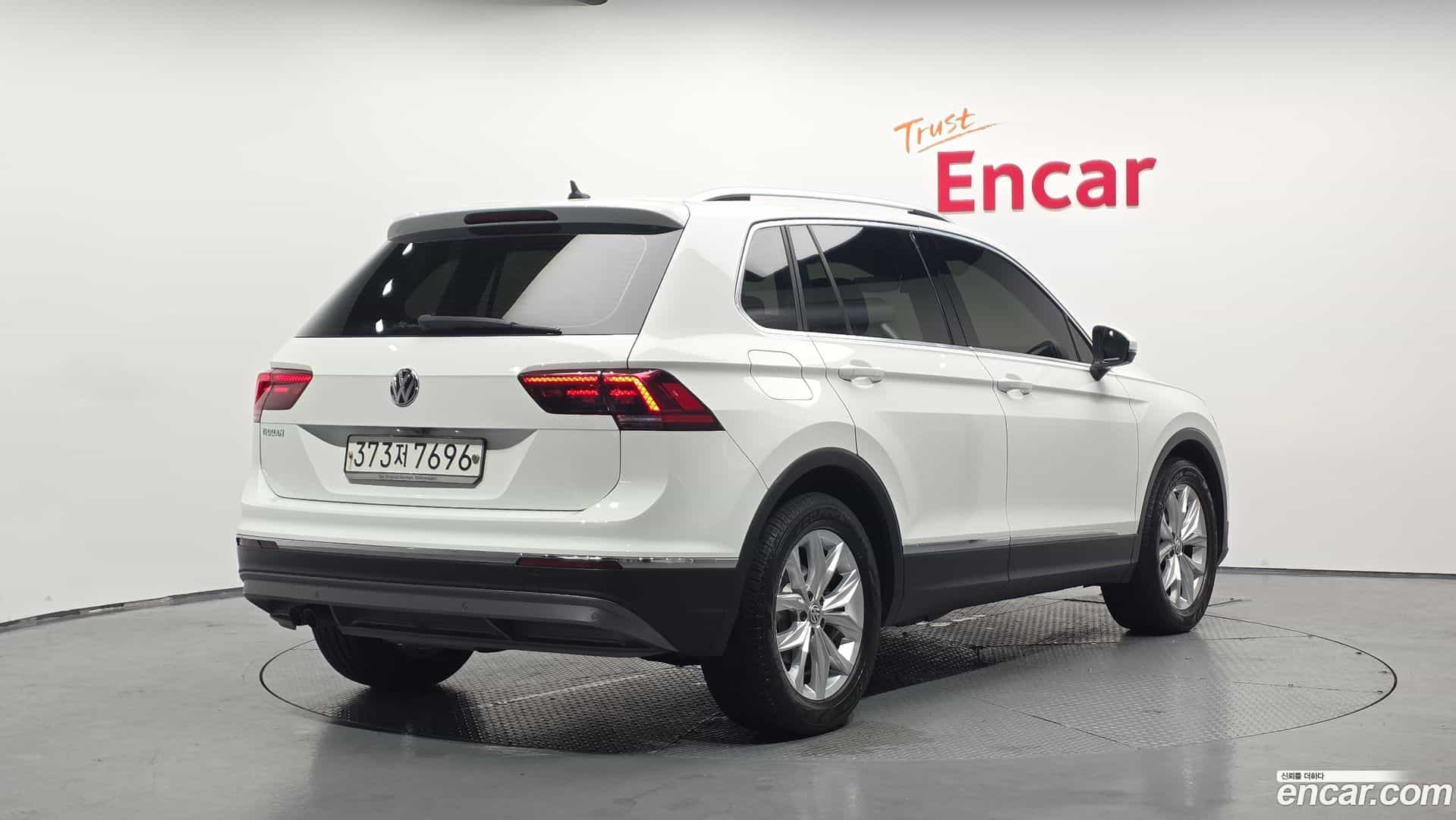 Tiguan Volkswagen 2020.2-OUTER-002