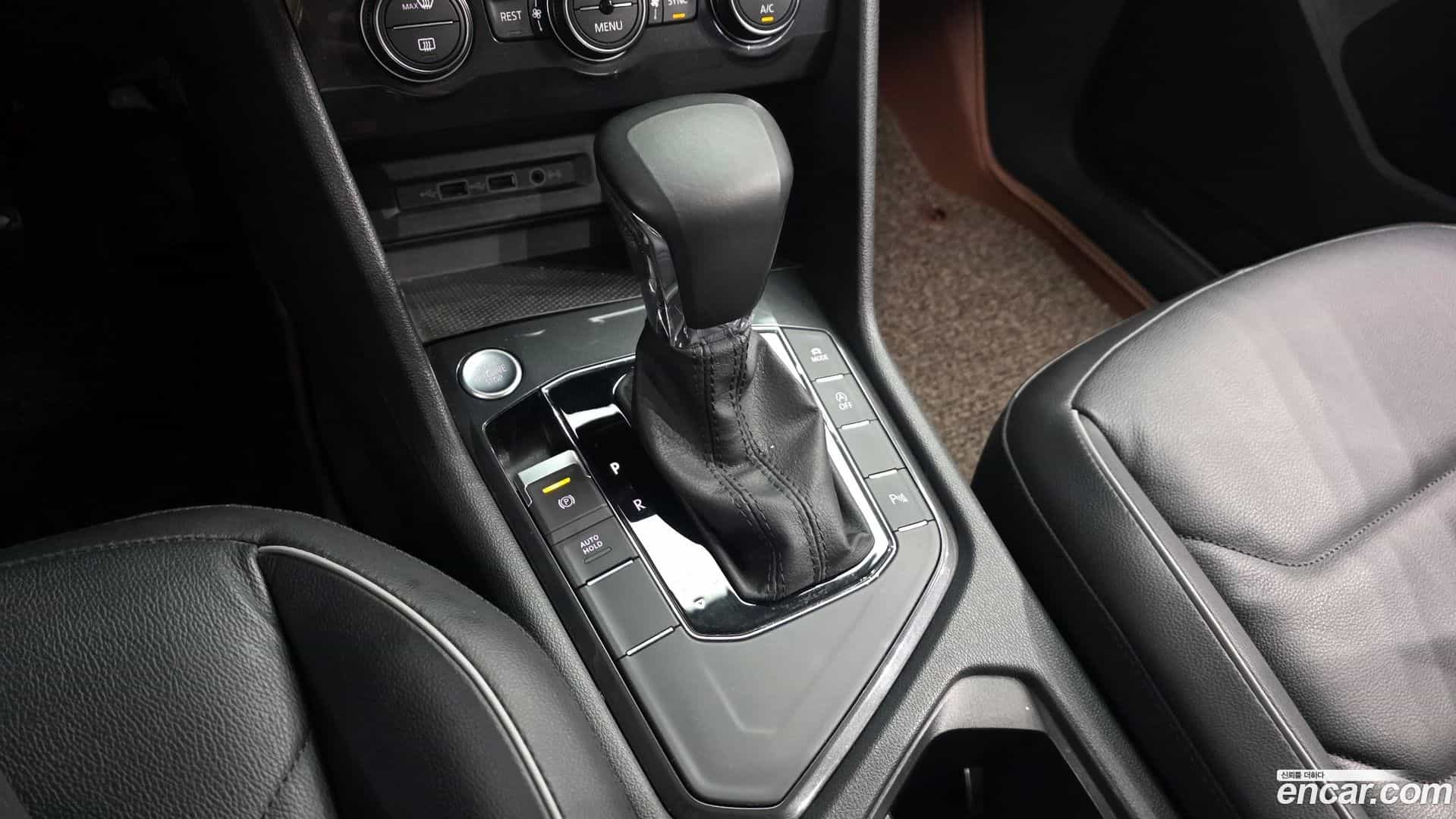 Tiguan Volkswagen 2020.2-INNER-009