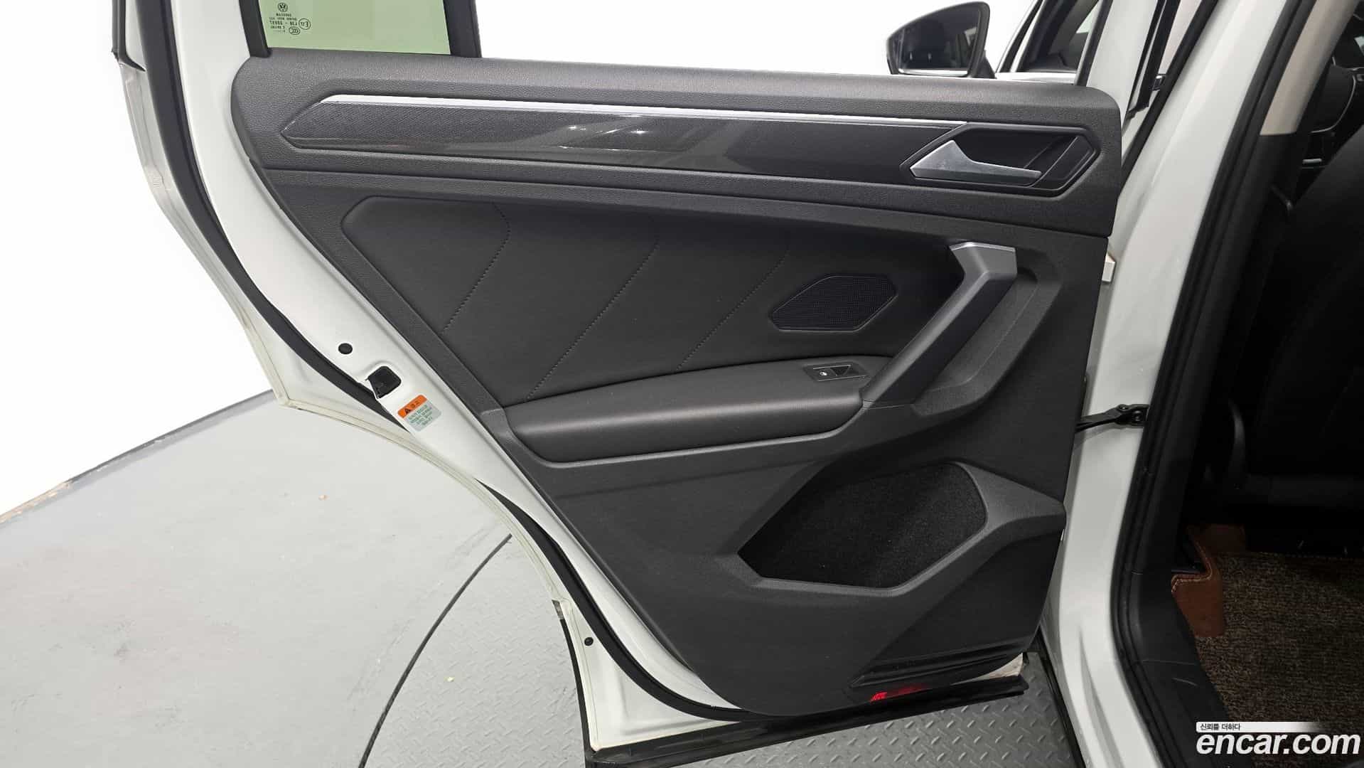 Tiguan Volkswagen 2020.2-INNER-035