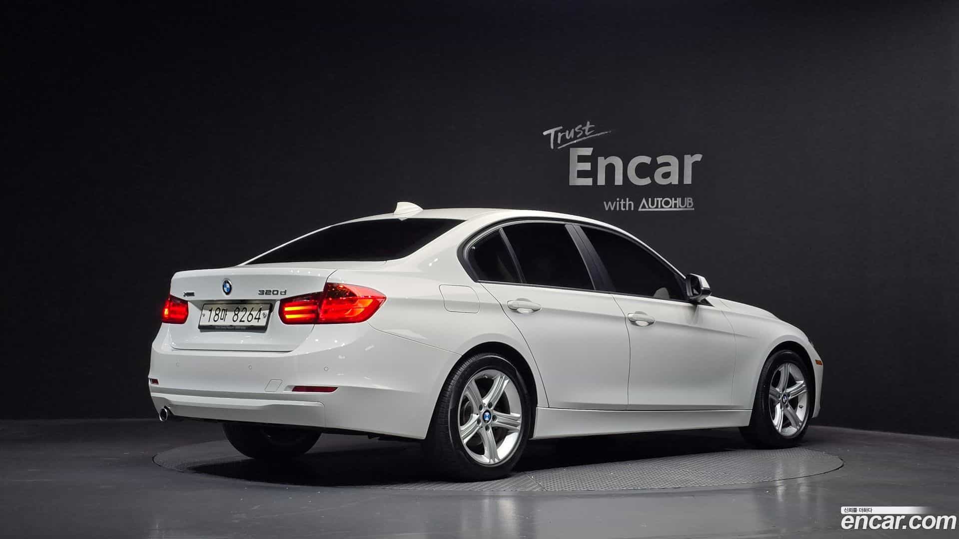 3-Series BMW 2015.5-OUTER-002