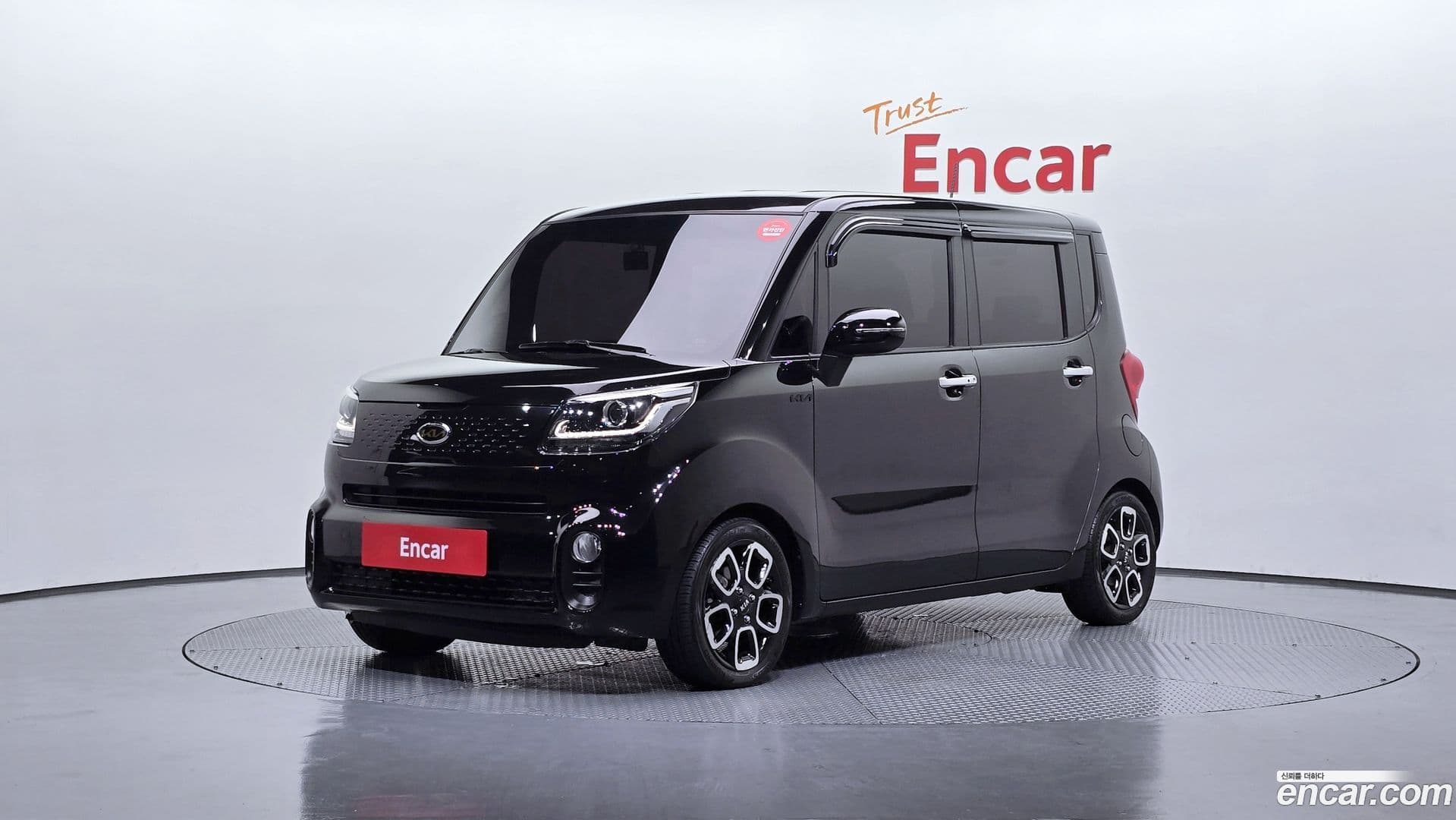Main__Slider__Photo:RAY Kia 2019.4-0