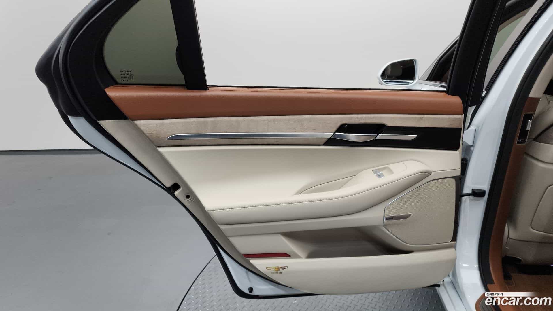G90 Genesis 2020.6-INNER-035