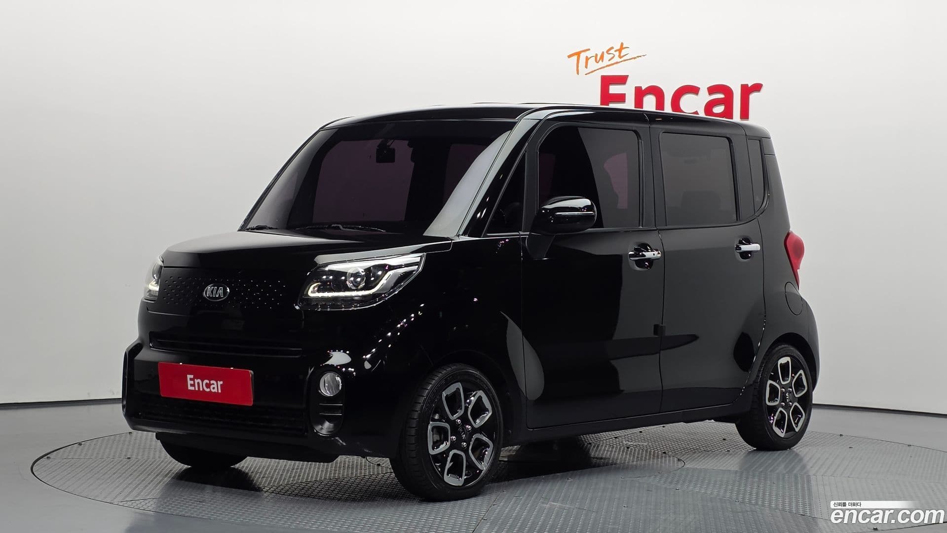 Main__Slider__Photo:RAY Kia 2018.6-0