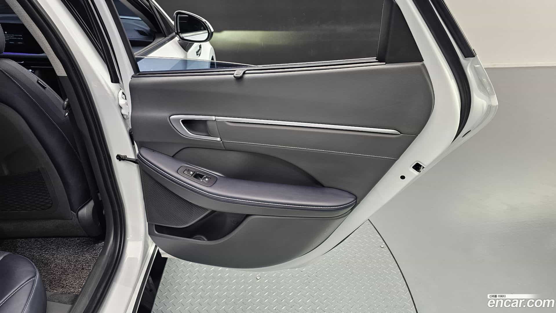 Sonata Hyundai 2023.4-INNER-035