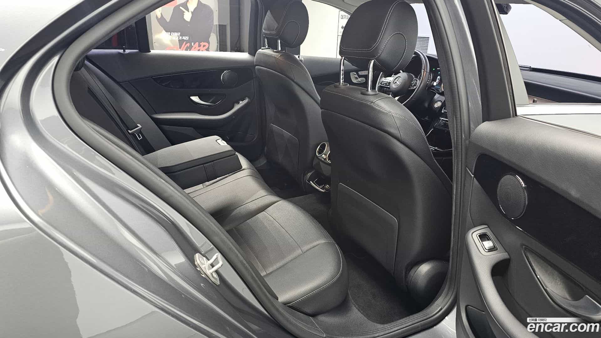 C-Class Mercedes-Benz 2019.8-OPTION-015
