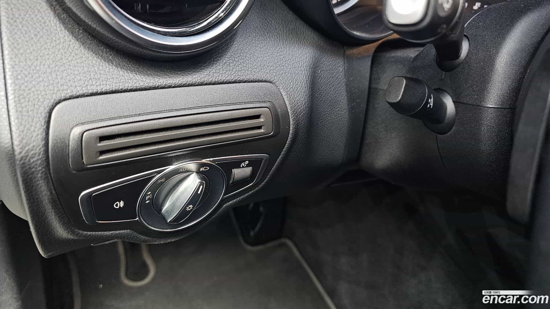 C-Class Mercedes-Benz 2019.8-OPTION-021