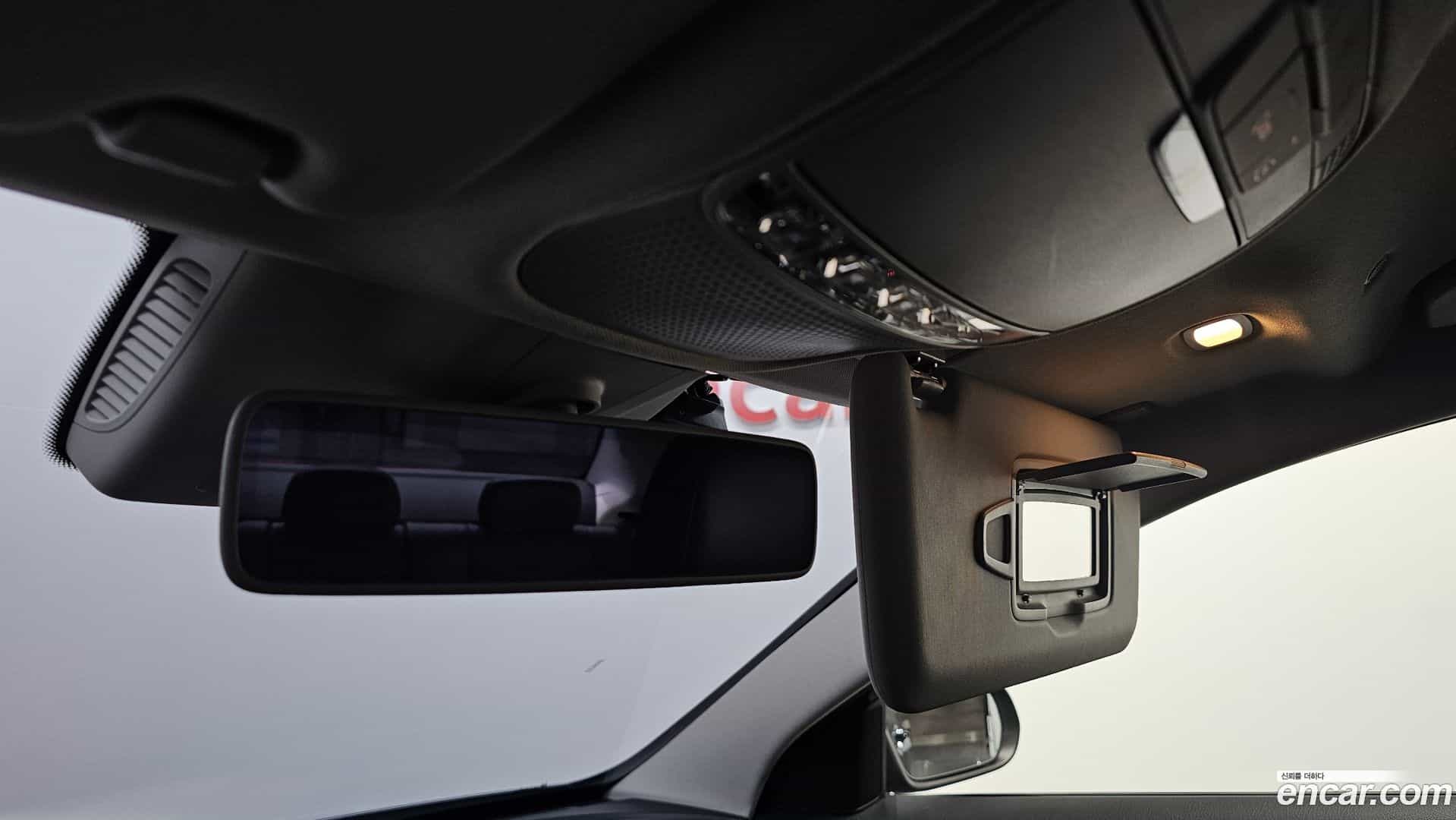 C-Class Mercedes-Benz 2019.8-OPTION-023