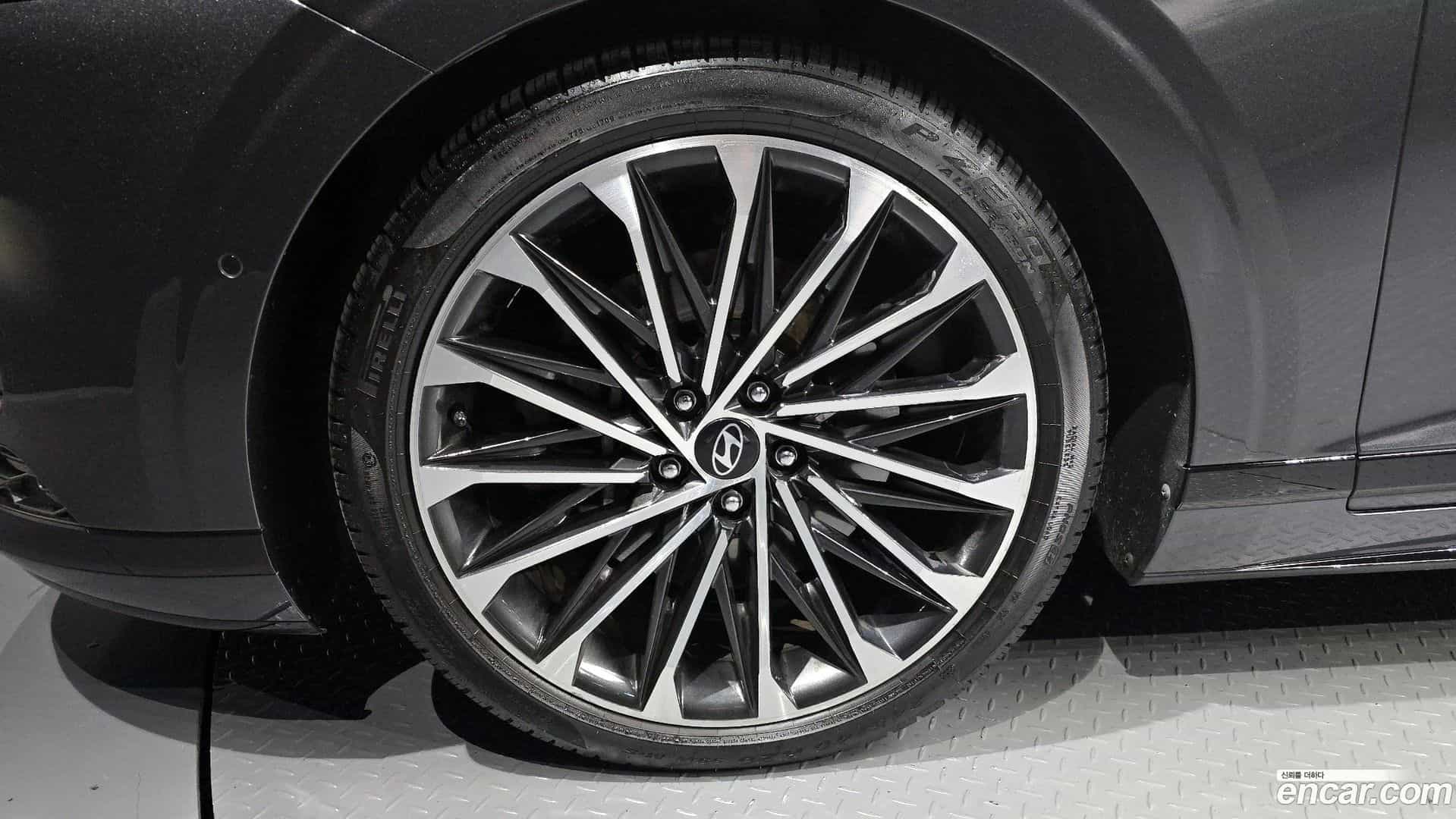 Grandeur Hyundai 2023.0-OUTER-005
