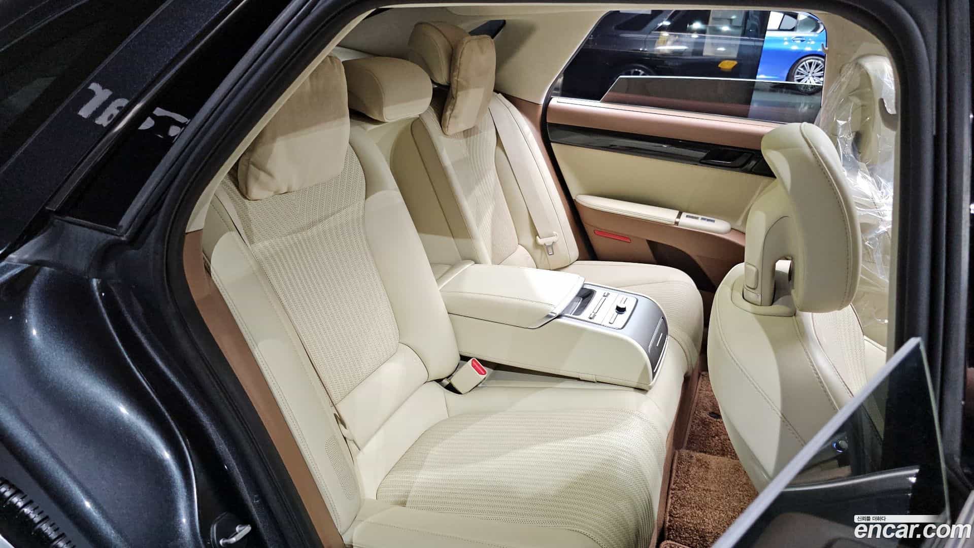Grandeur Hyundai 2023.0-OPTION-015