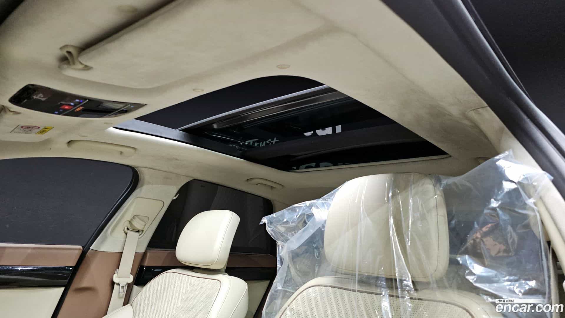 Grandeur Hyundai 2023.0-OPTION-022