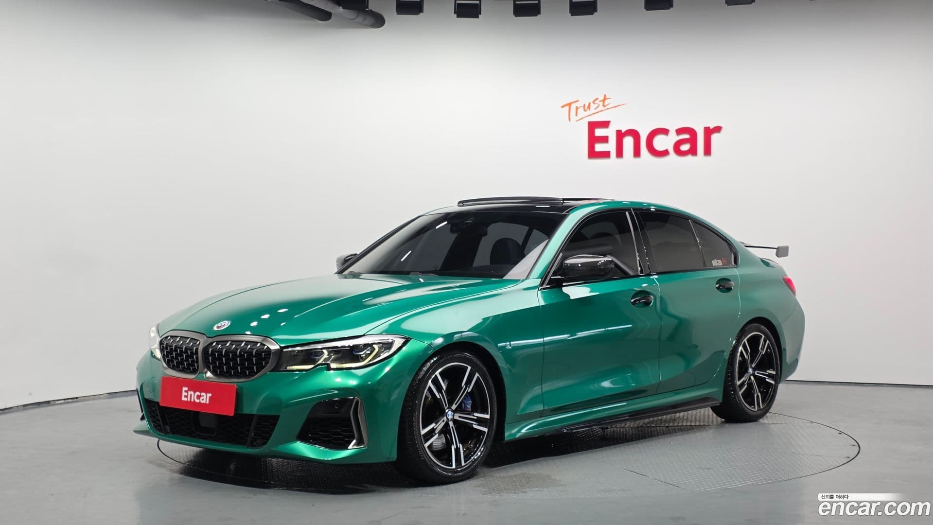 Main__Slider__Photo:3-Series BMW 2019.11-0