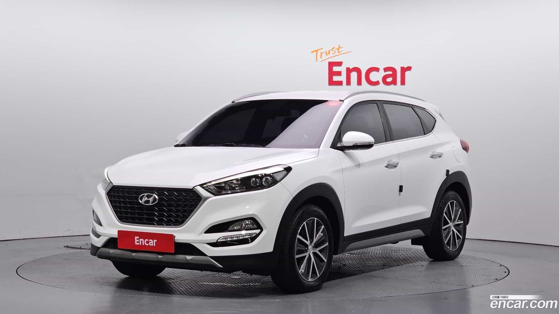 Tucson Hyundai 2016.9-OUTER-001