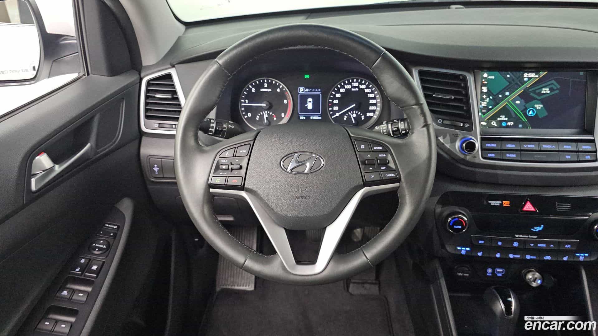 Tucson Hyundai 2016.9-OPTION-017