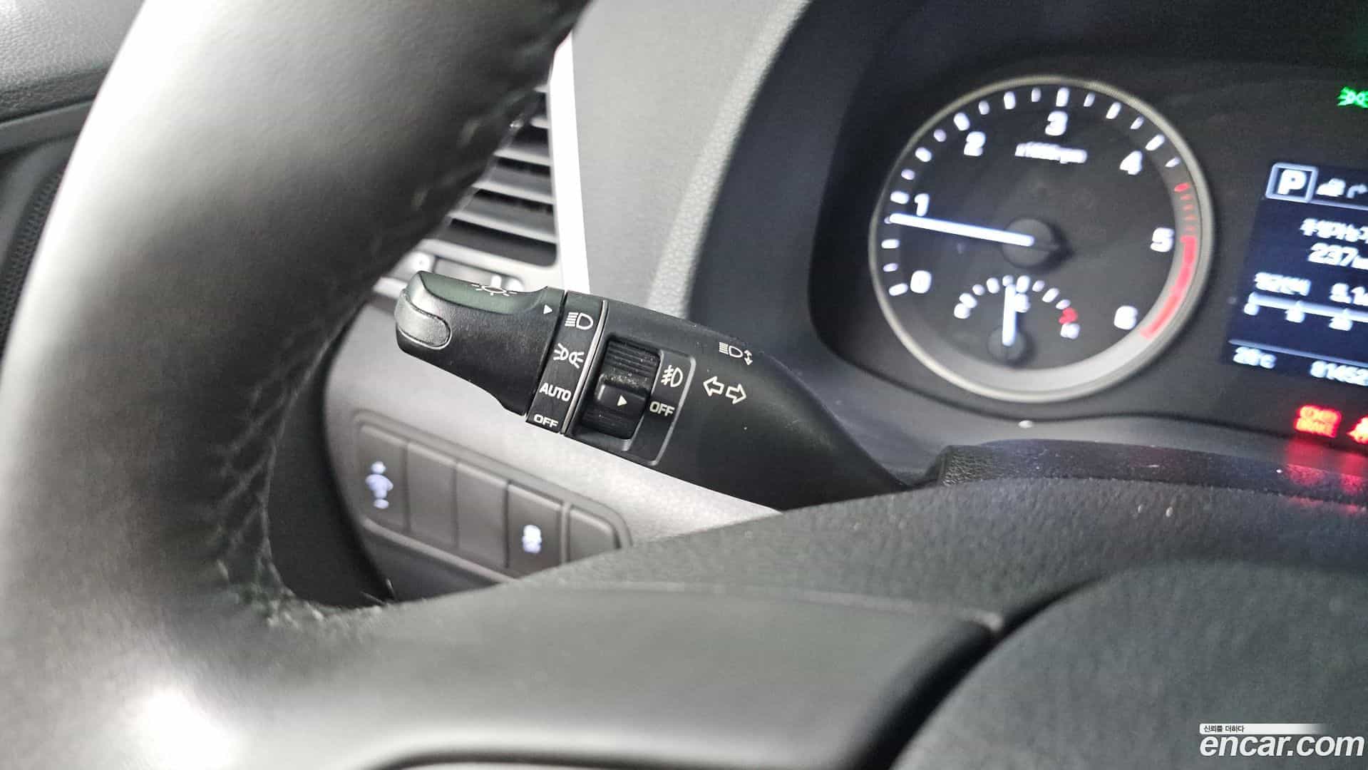 Tucson Hyundai 2016.9-OPTION-023