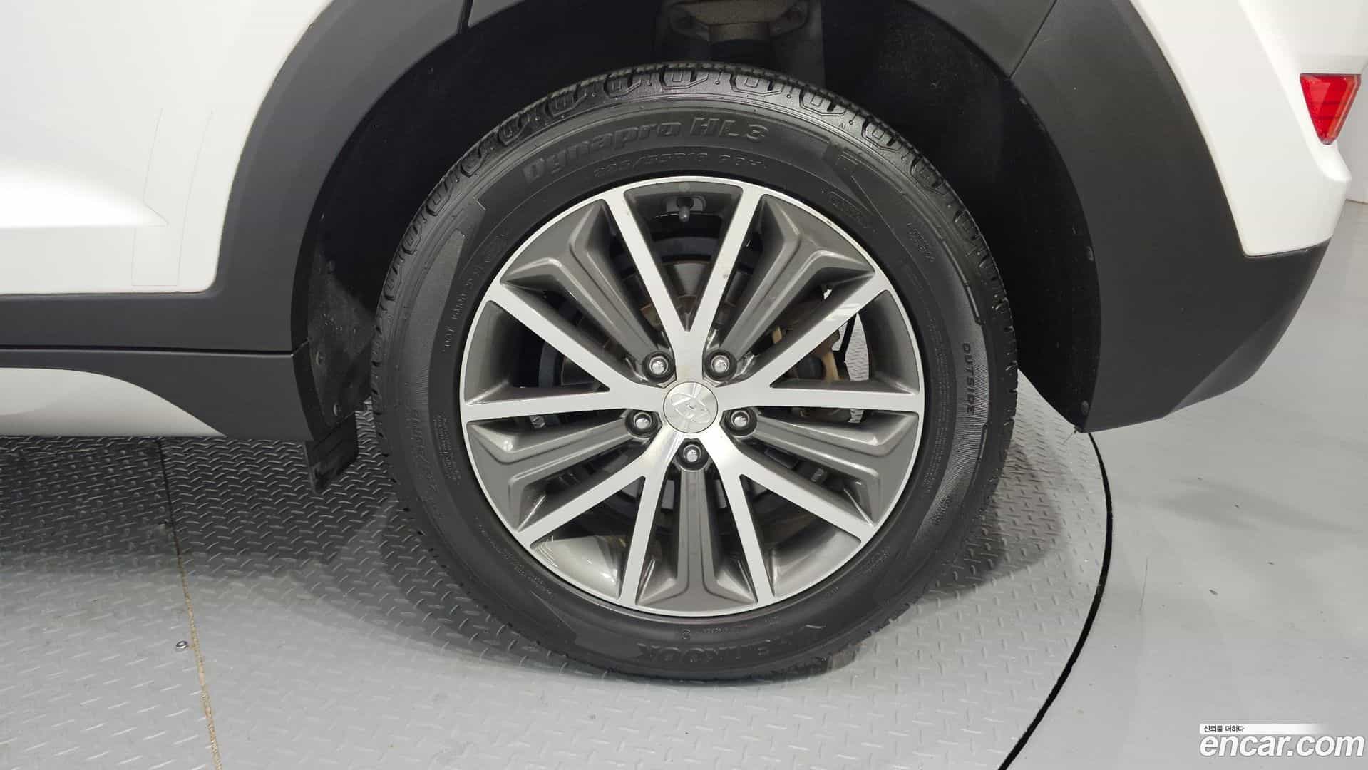 Tucson Hyundai 2016.9-OUTER-031