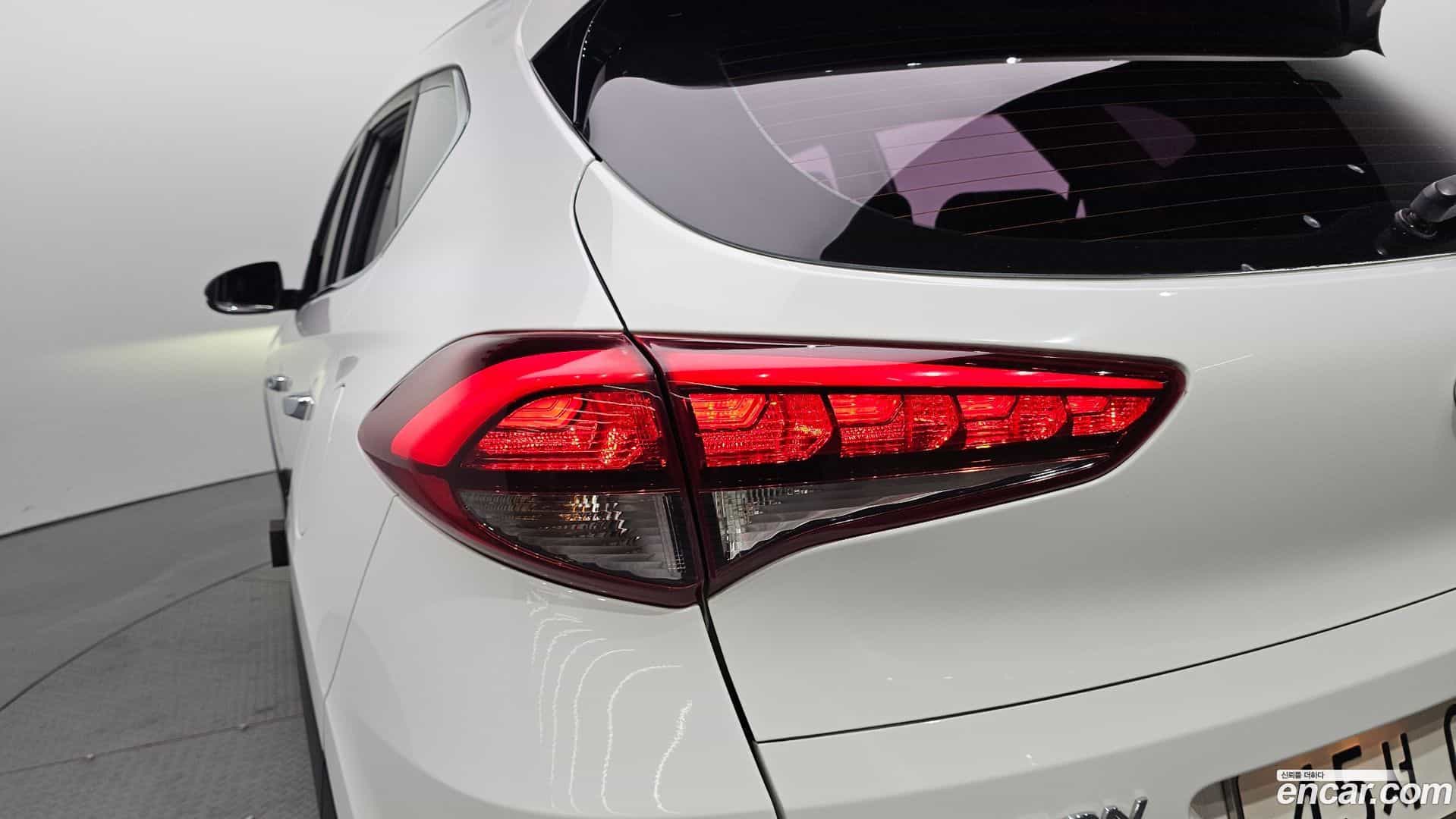 Tucson Hyundai 2016.9-OUTER-033