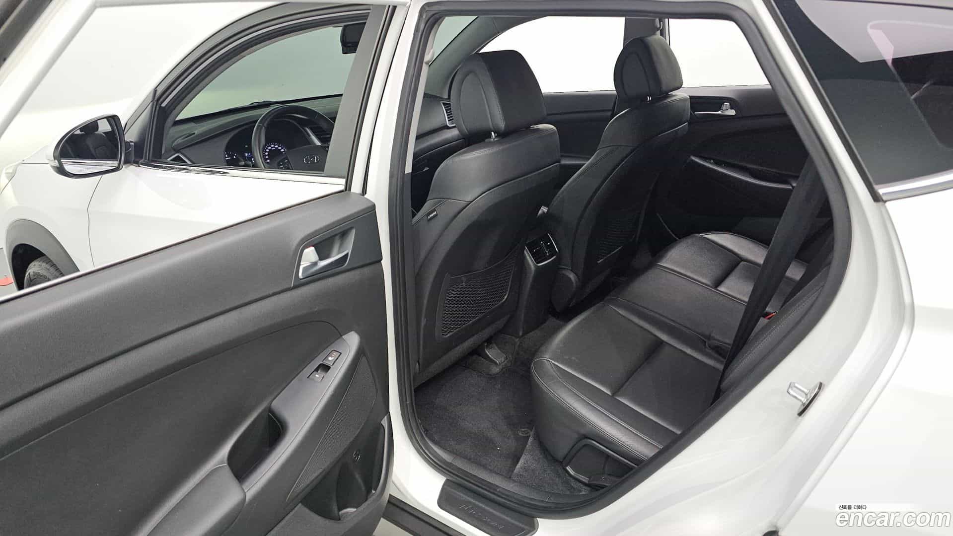 Tucson Hyundai 2016.9-INNER-036