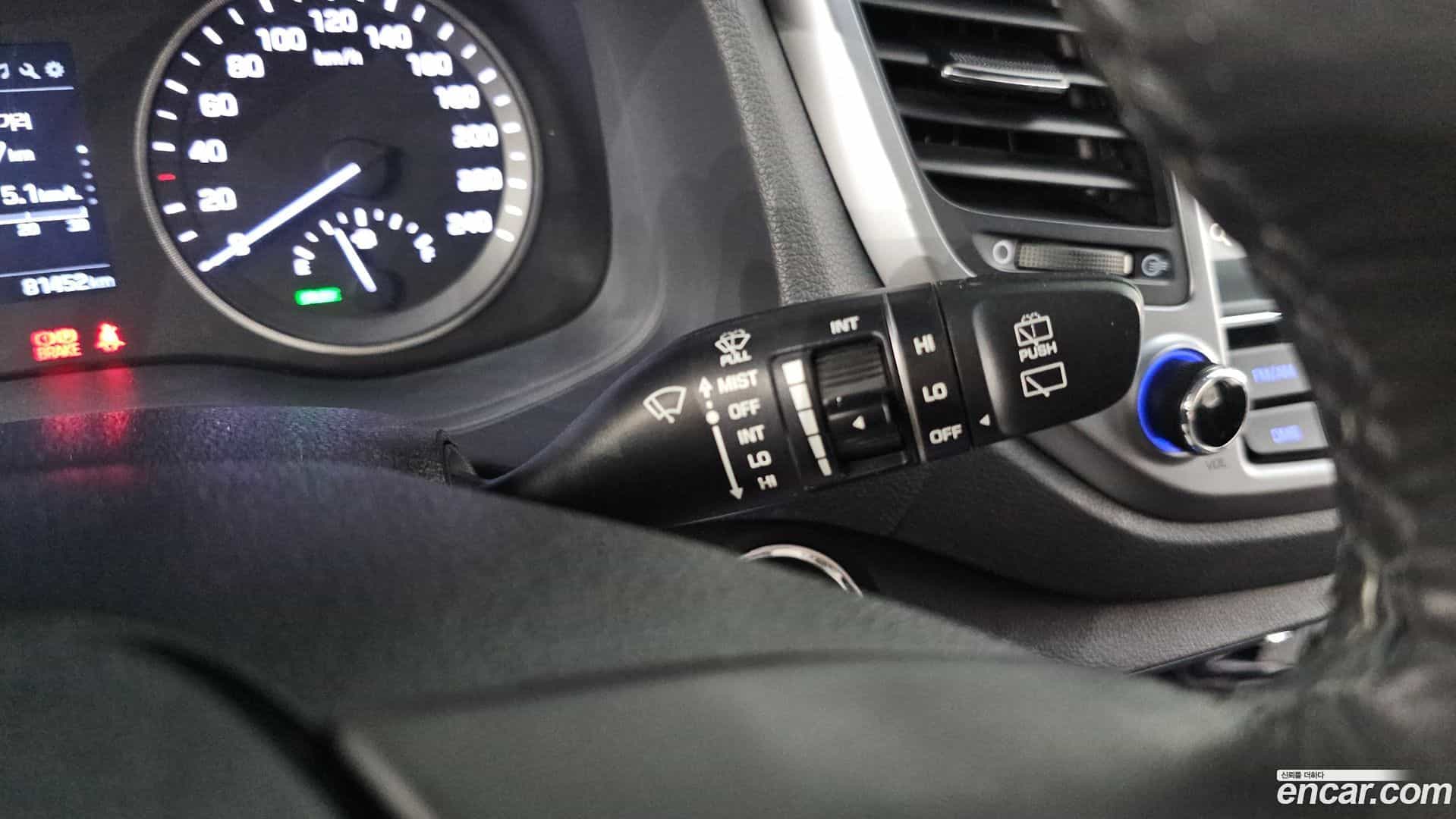 Tucson Hyundai 2016.9-OPTION-043