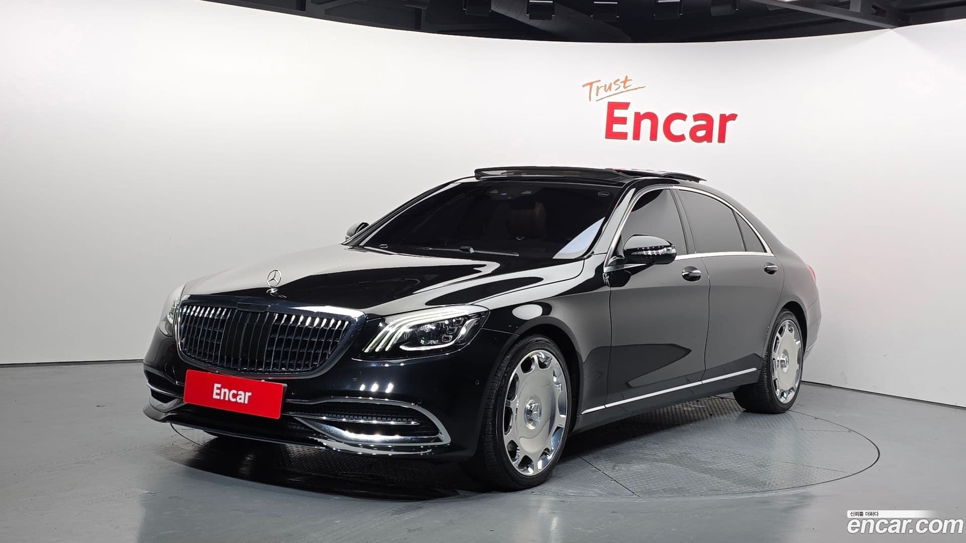 Main__Slider__Photo:S-Class Mercedes-Benz 2018.4-0