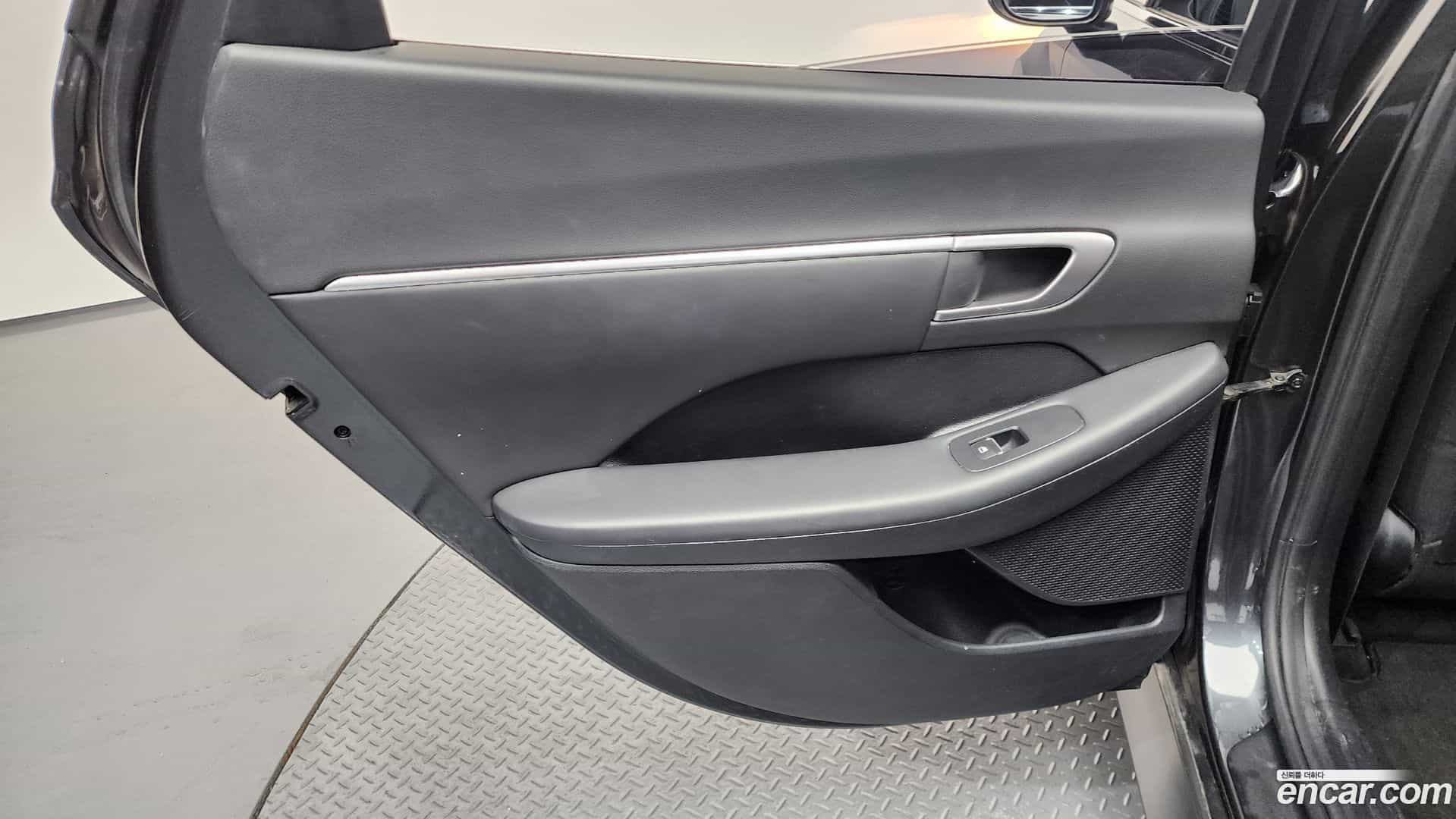 Sonata Hyundai 2022.2-INNER-035