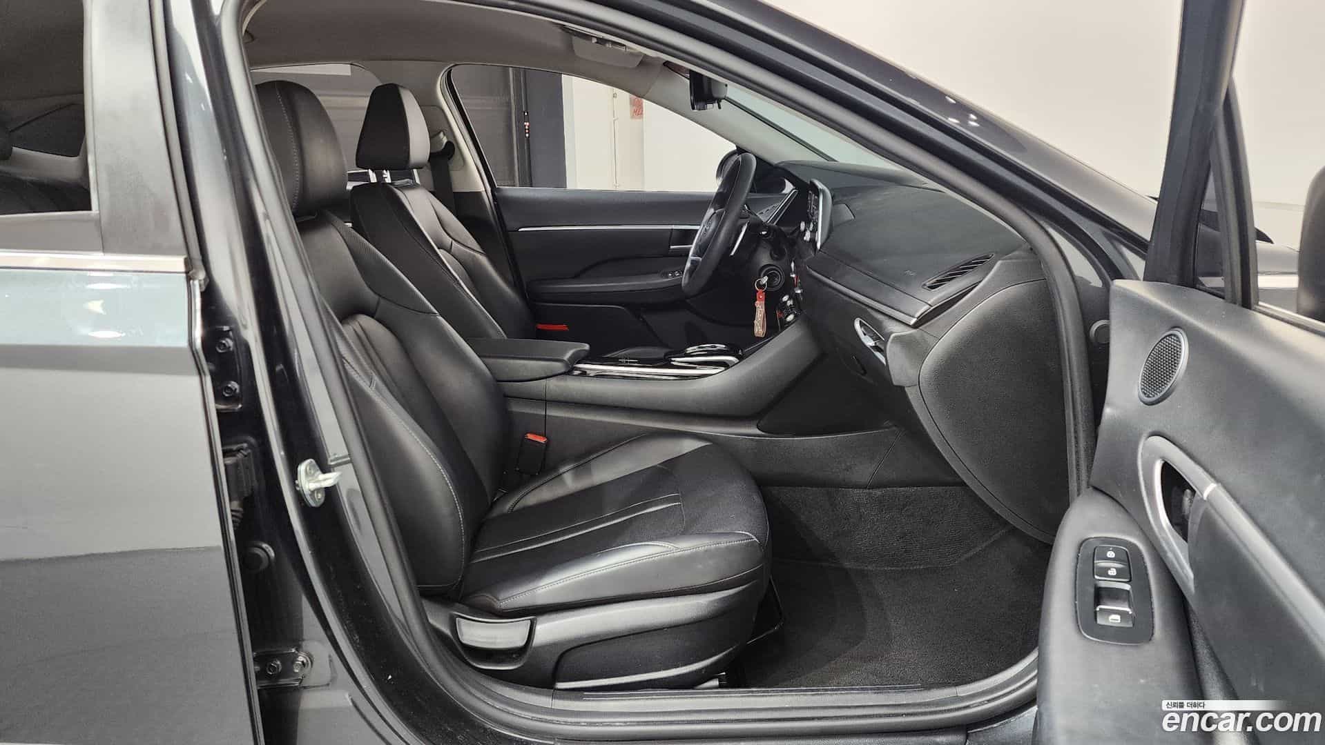 Sonata Hyundai 2022.2-INNER-036