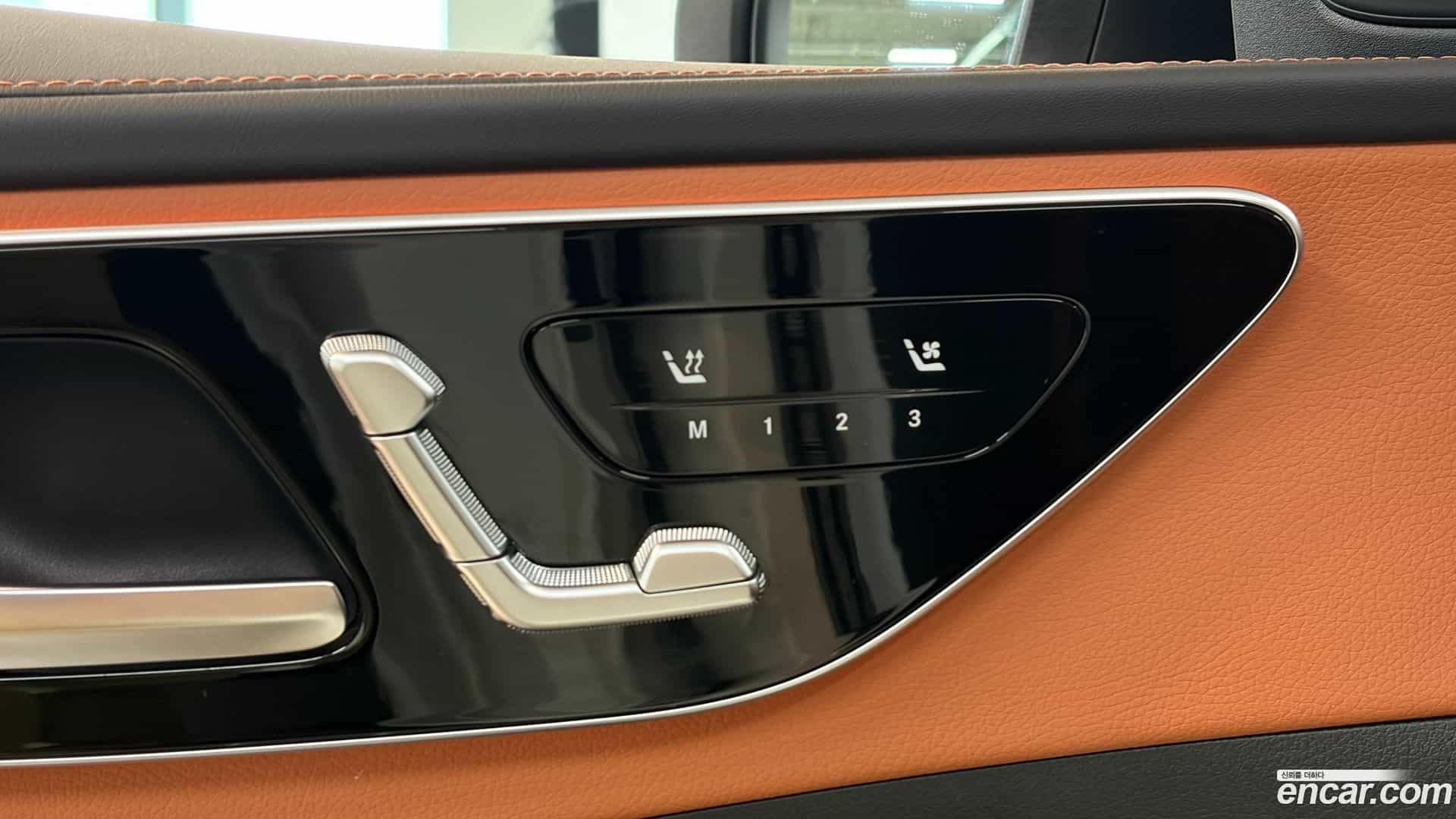 C-Class Mercedes-Benz 2025.4-OPTION-017