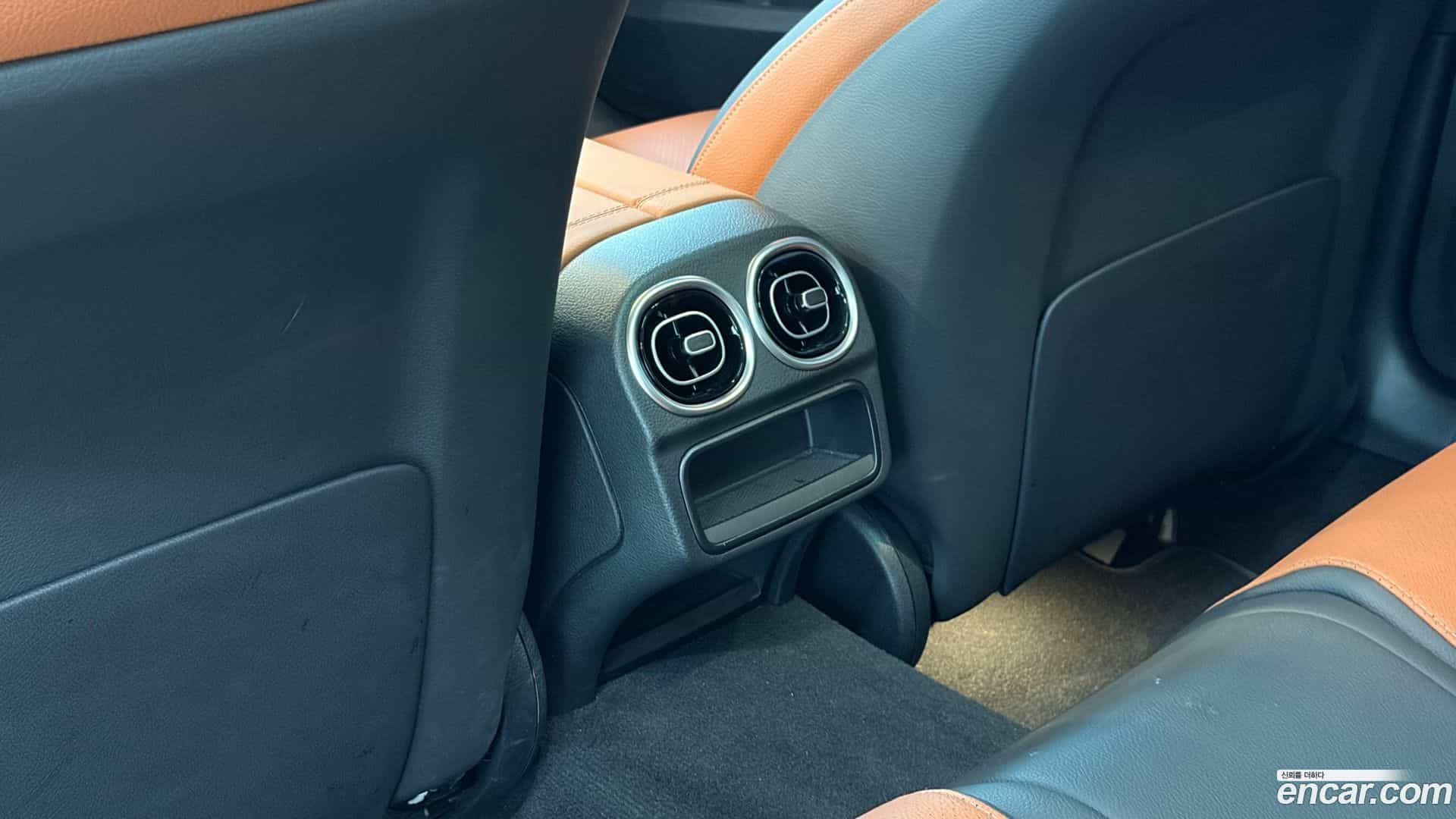 C-Class Mercedes-Benz 2025.4-OPTION-019