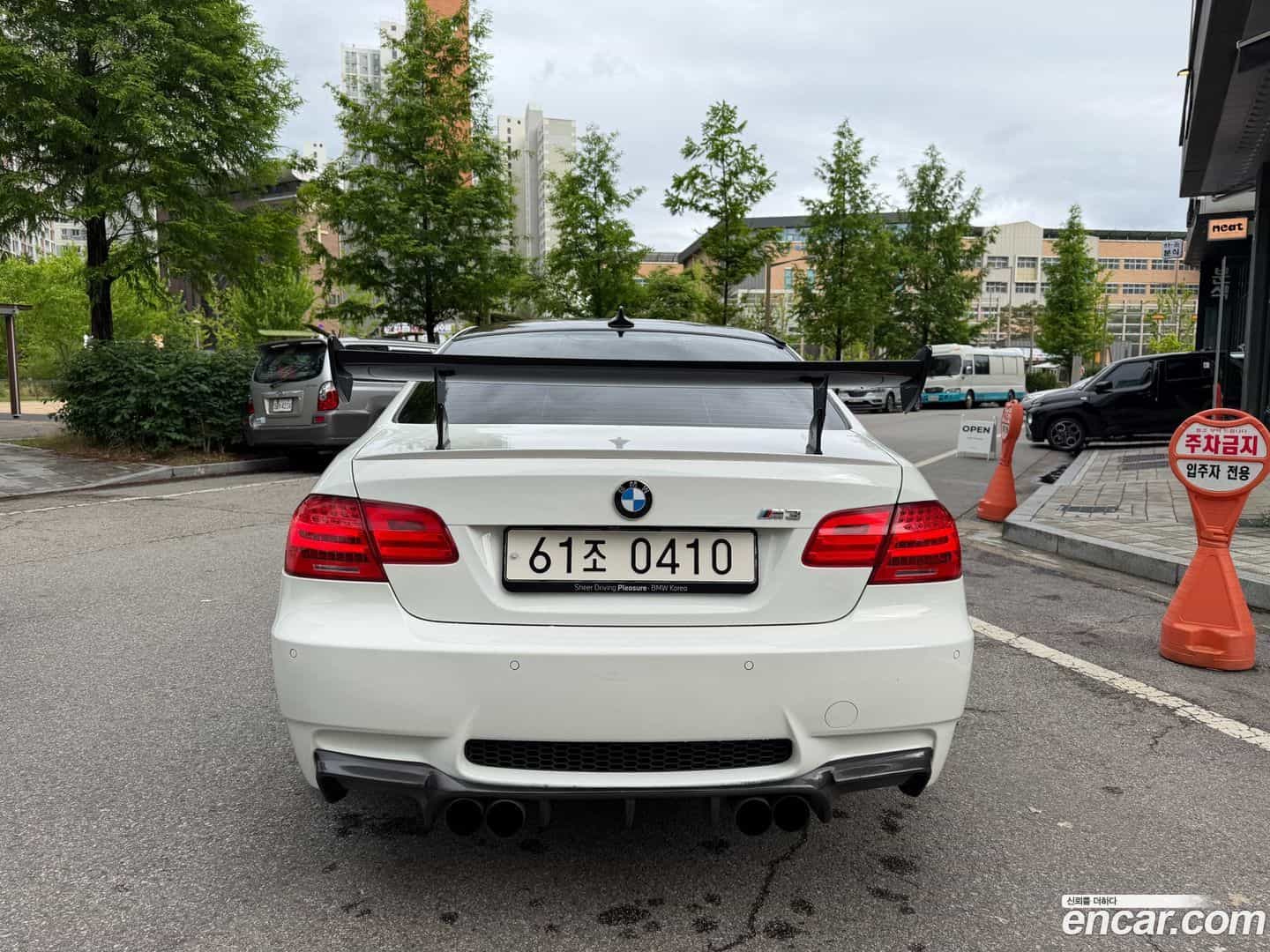 M3 BMW 2011.5-OUTER-005