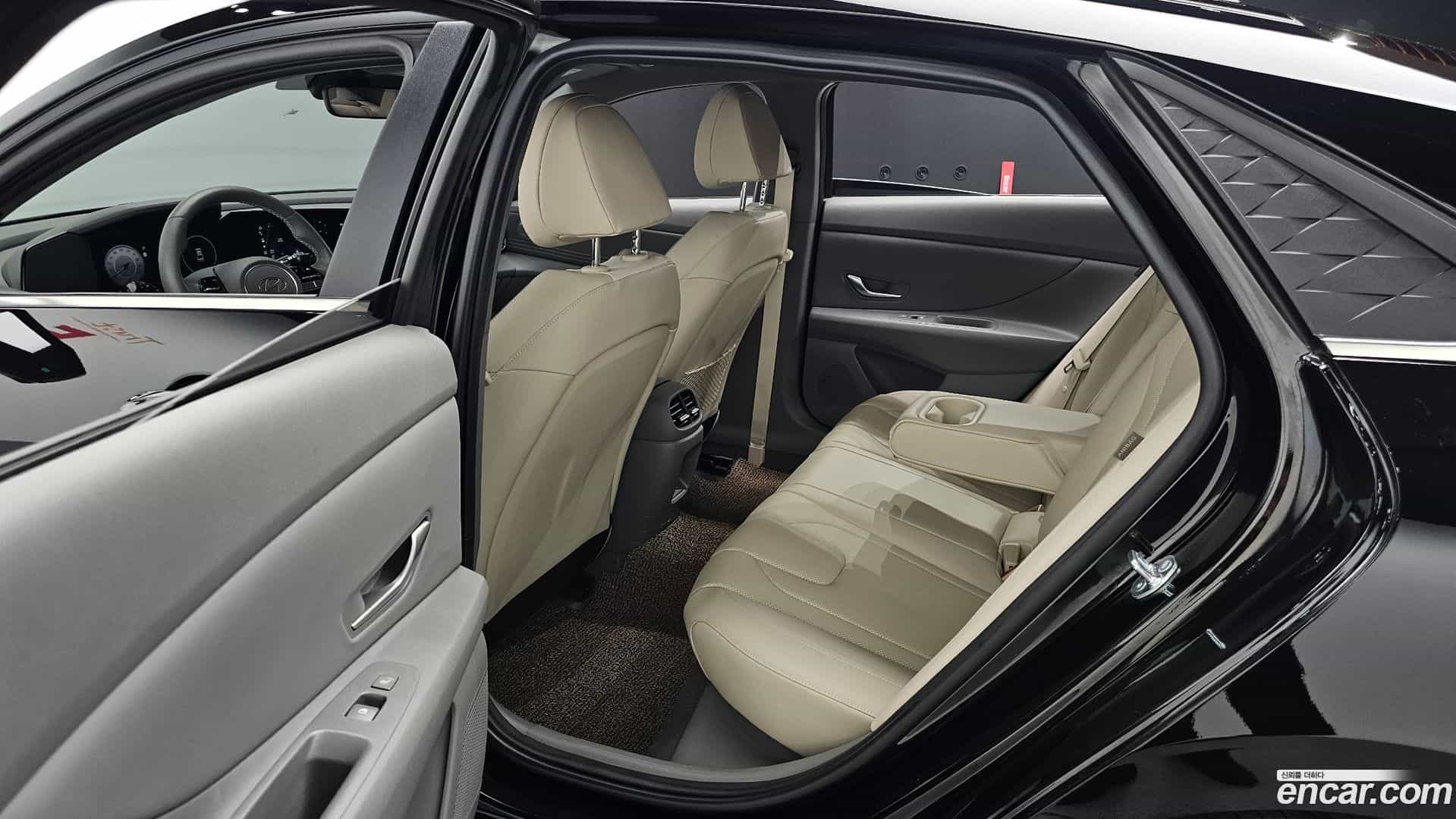 AVANTE Hyundai 2025.7-OPTION-016