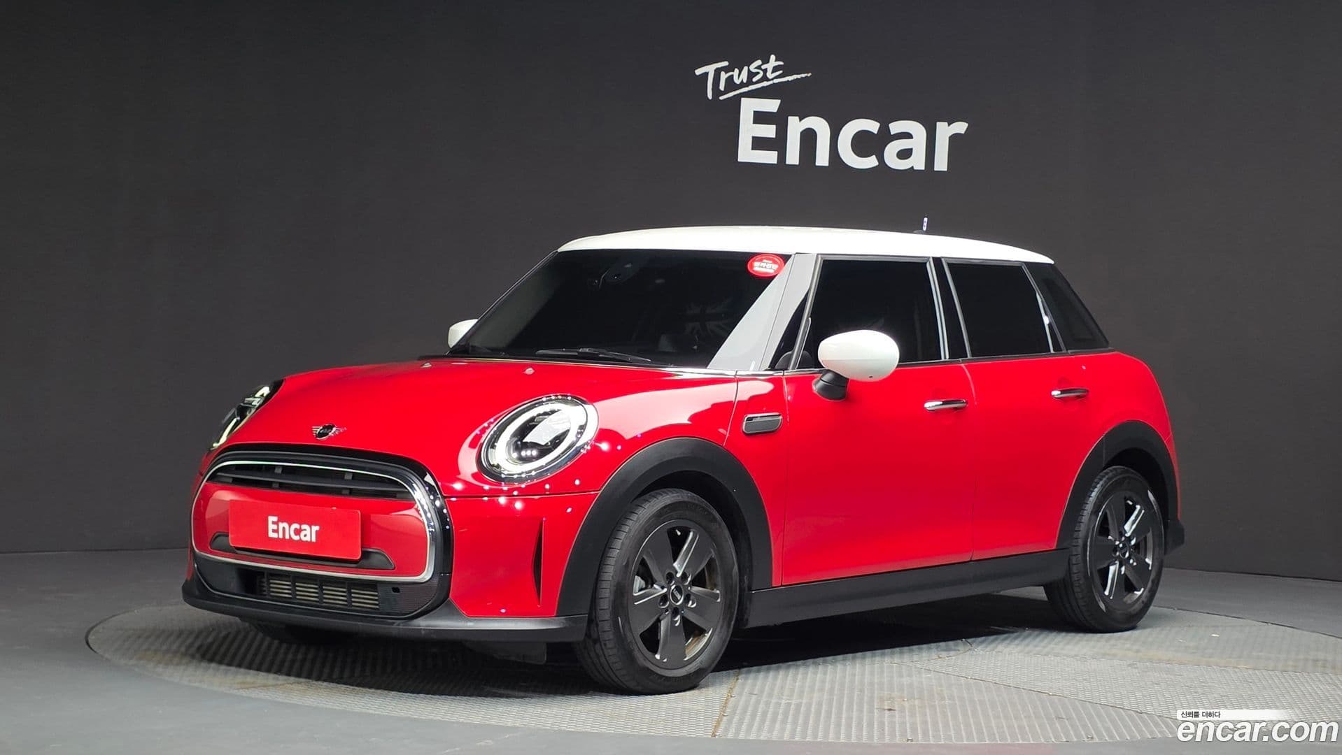 Main__Slider__Photo:Cooper Mini 2023.4-0