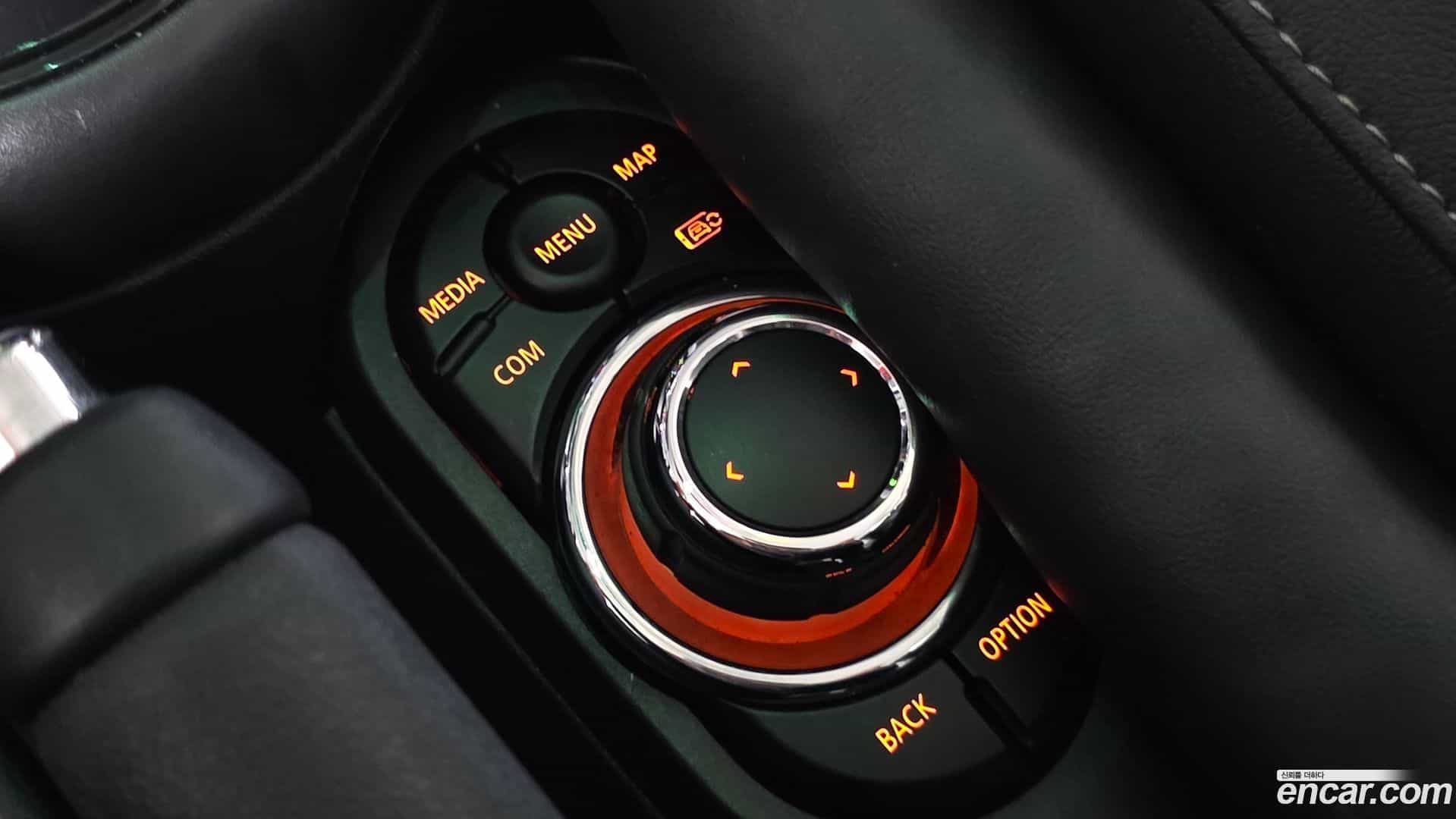 Cooper Mini 2023.4-OPTION-042
