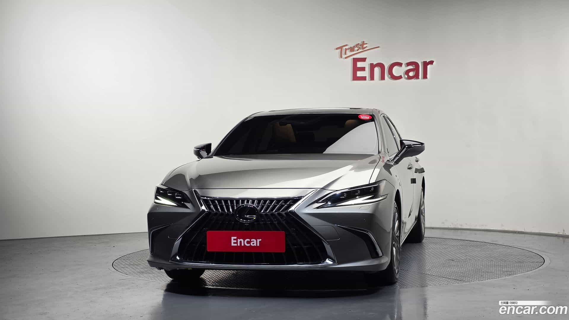 ES Lexus 2023.6-OUTER-003