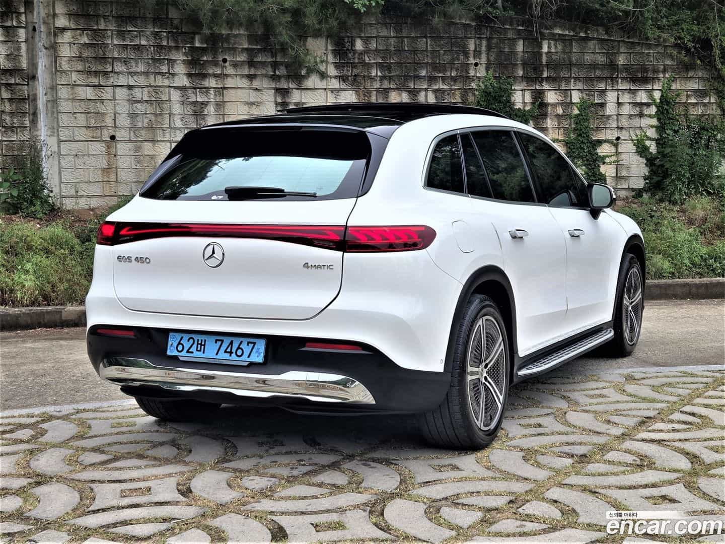 EQS Mercedes-Benz 2023.11-OUTER-002