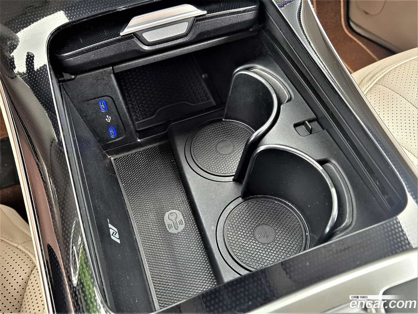 EQS Mercedes-Benz 2023.11-OPTION-022