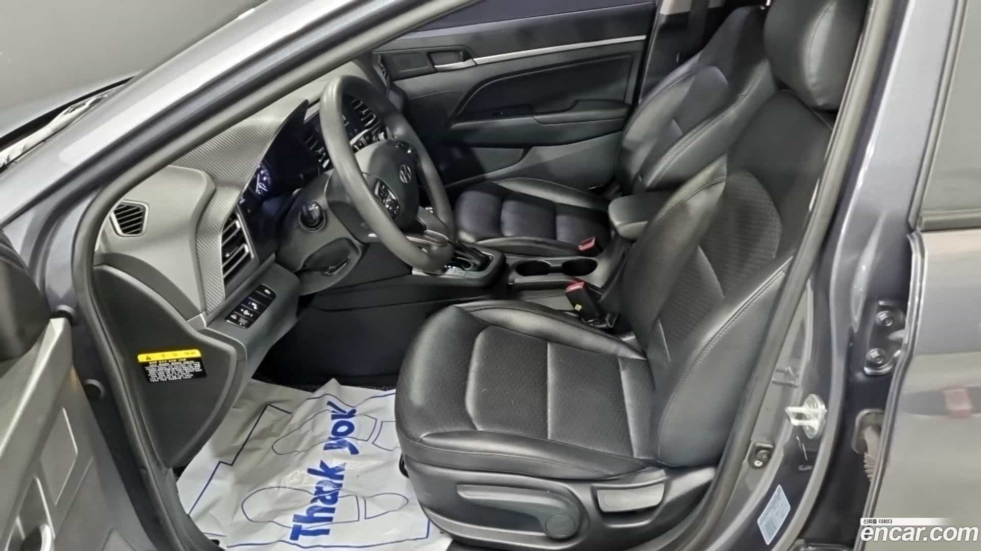 AVANTE Hyundai 2018.11-INNER-009