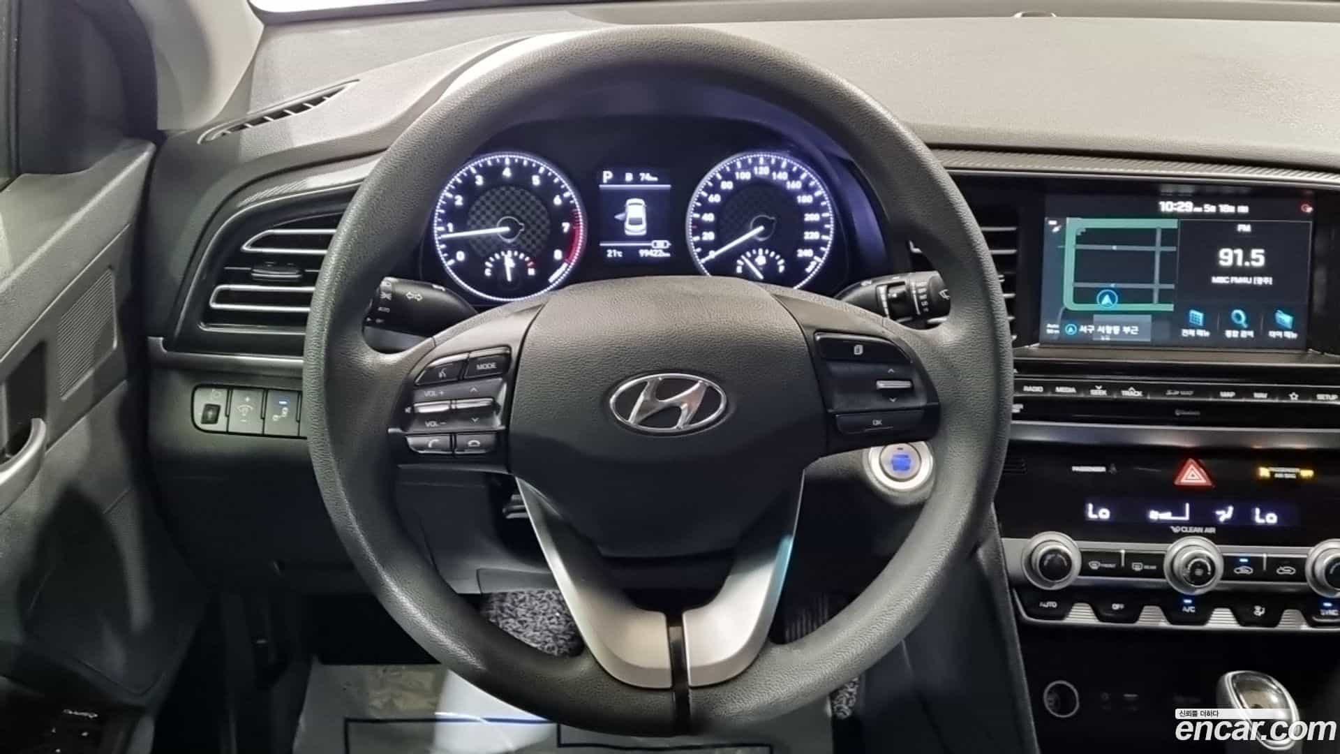 AVANTE Hyundai 2018.11-INNER-010