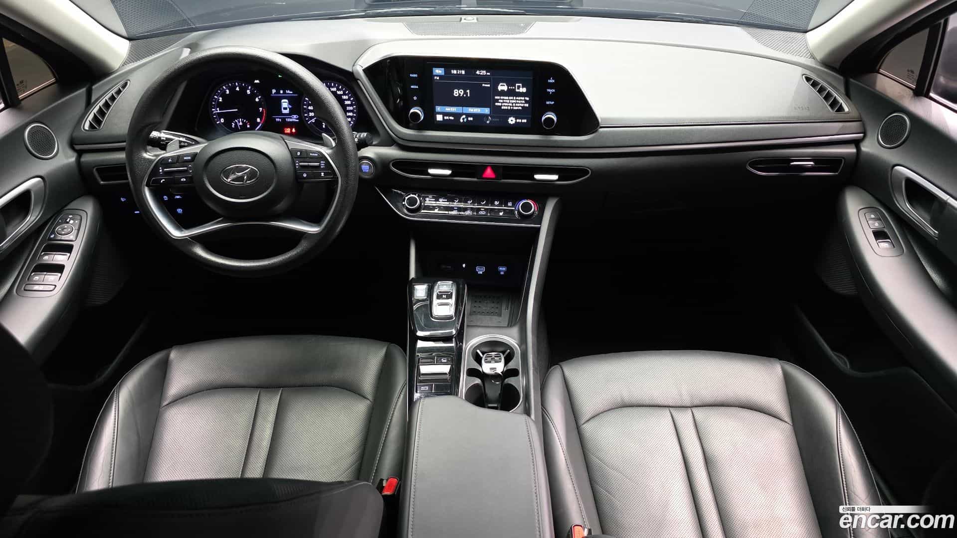 Sonata Hyundai 2019.4-INNER-007
