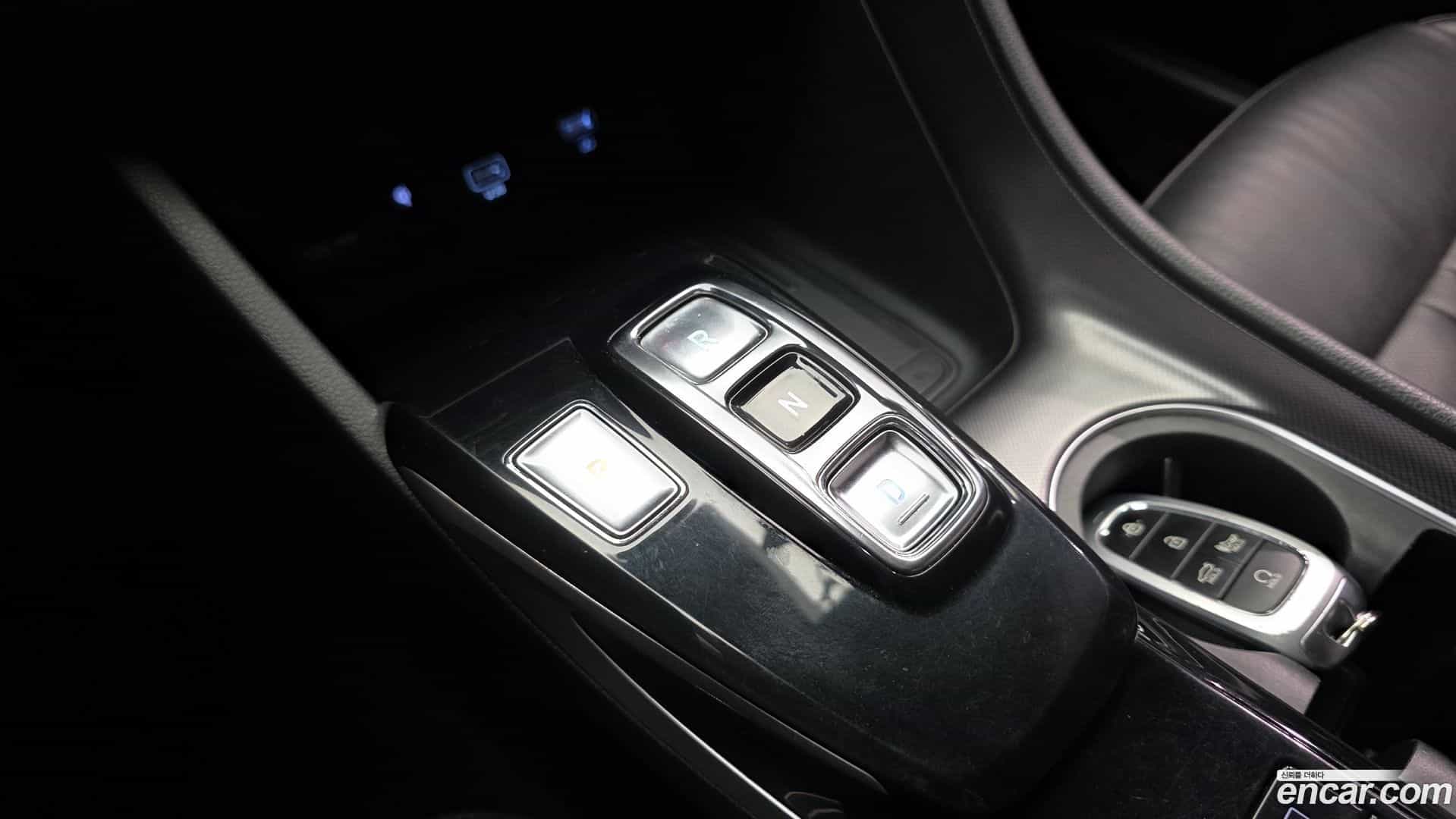 Sonata Hyundai 2019.4-INNER-009