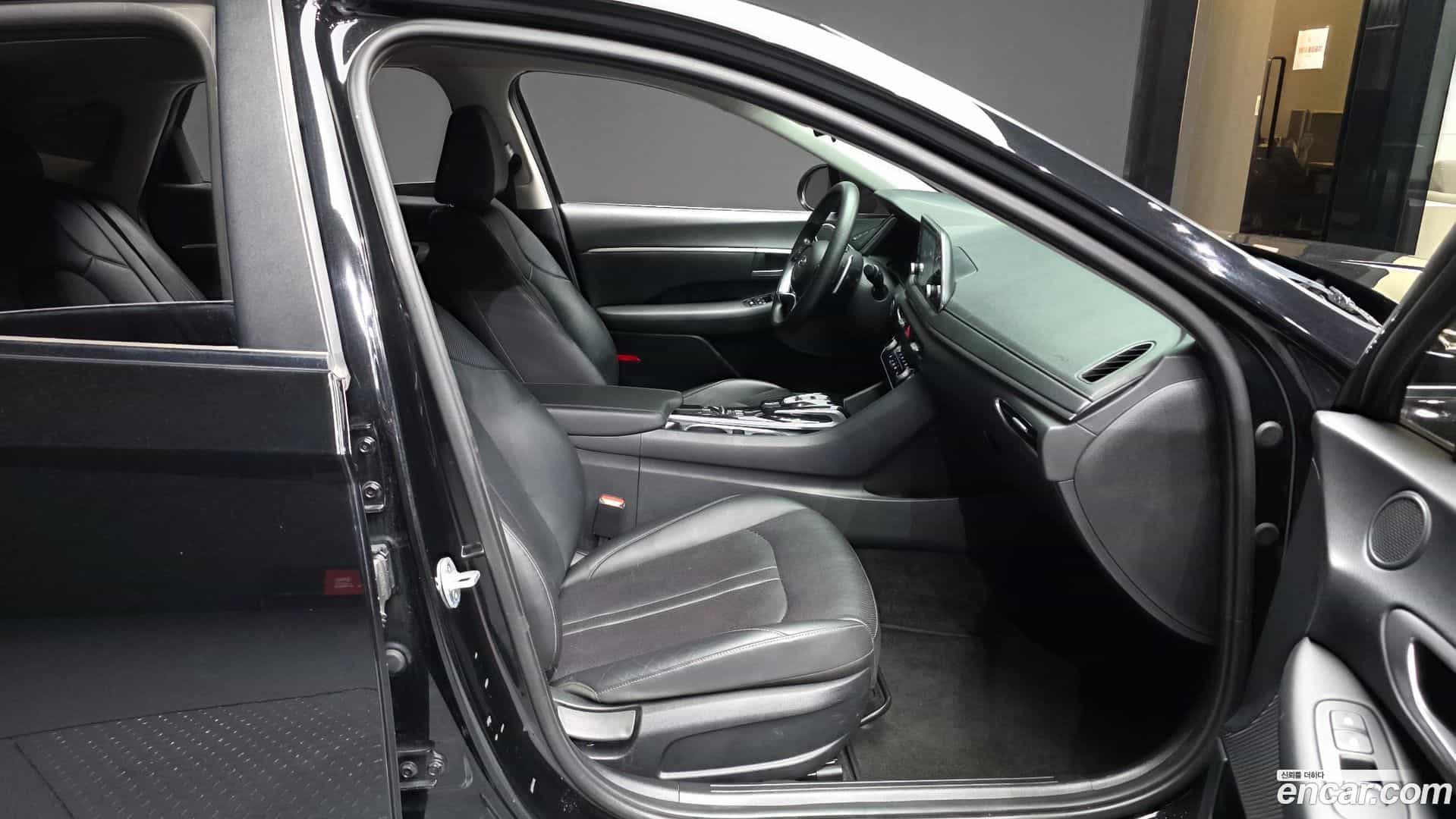 Sonata Hyundai 2019.4-OPTION-015