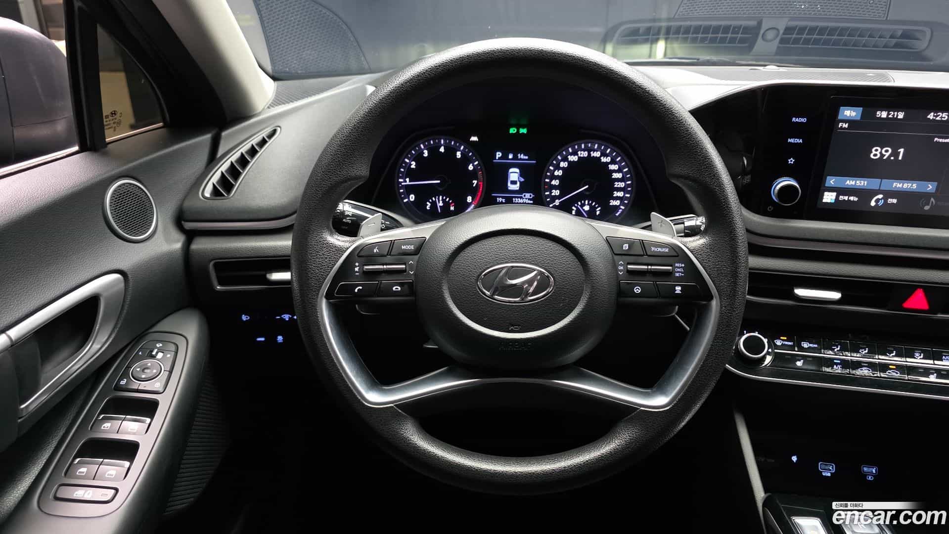 Sonata Hyundai 2019.4-OPTION-017
