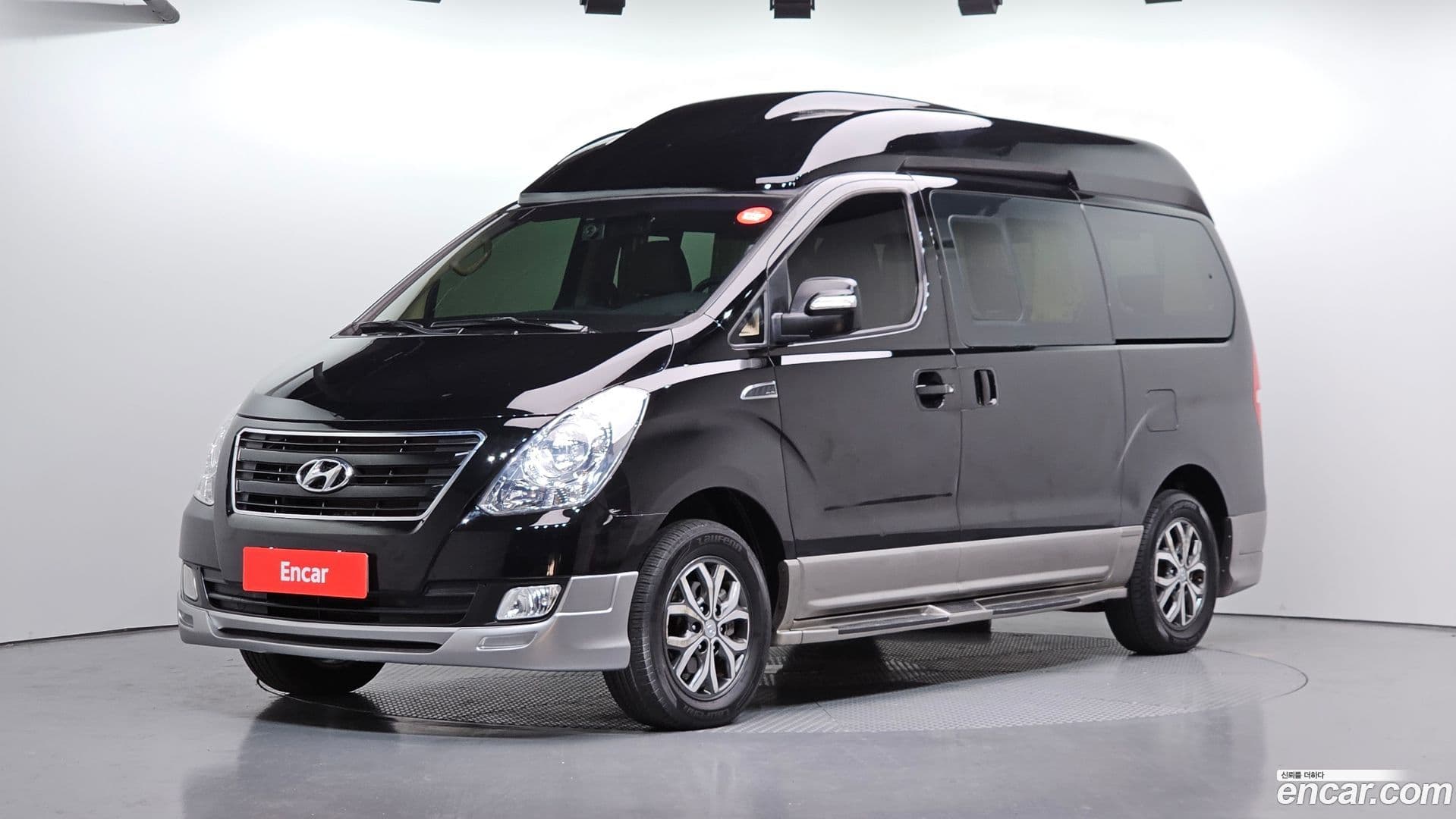 Main__Slider__Photo:Starex Hyundai 2018.2-0