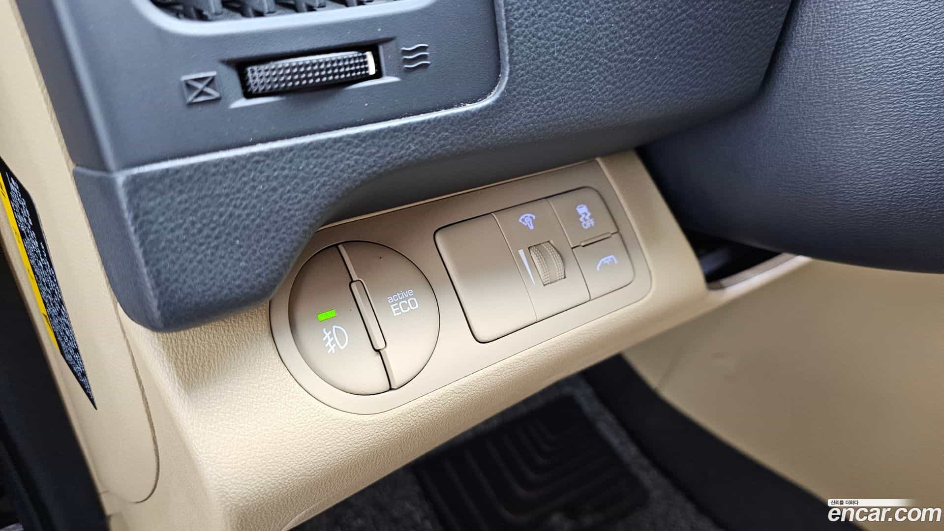 Starex Hyundai 2018.2-OPTION-018