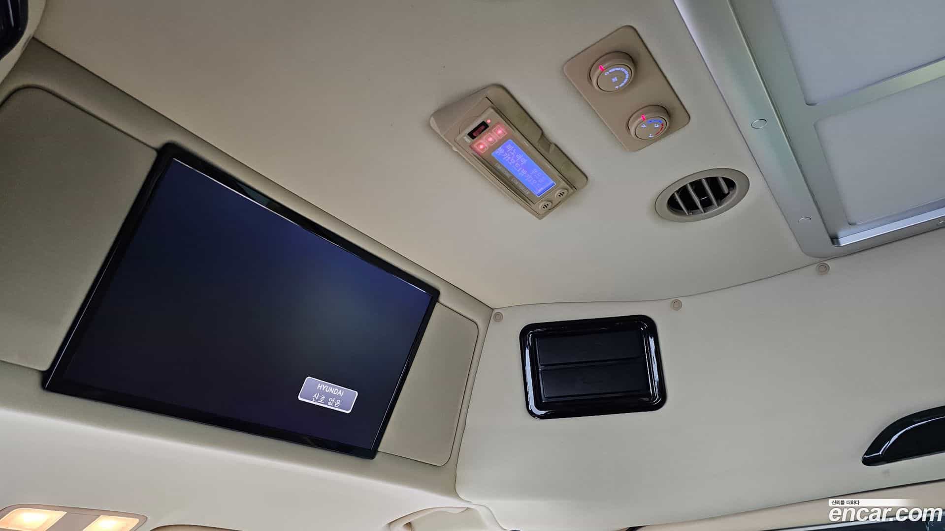 Starex Hyundai 2018.2-OPTION-022