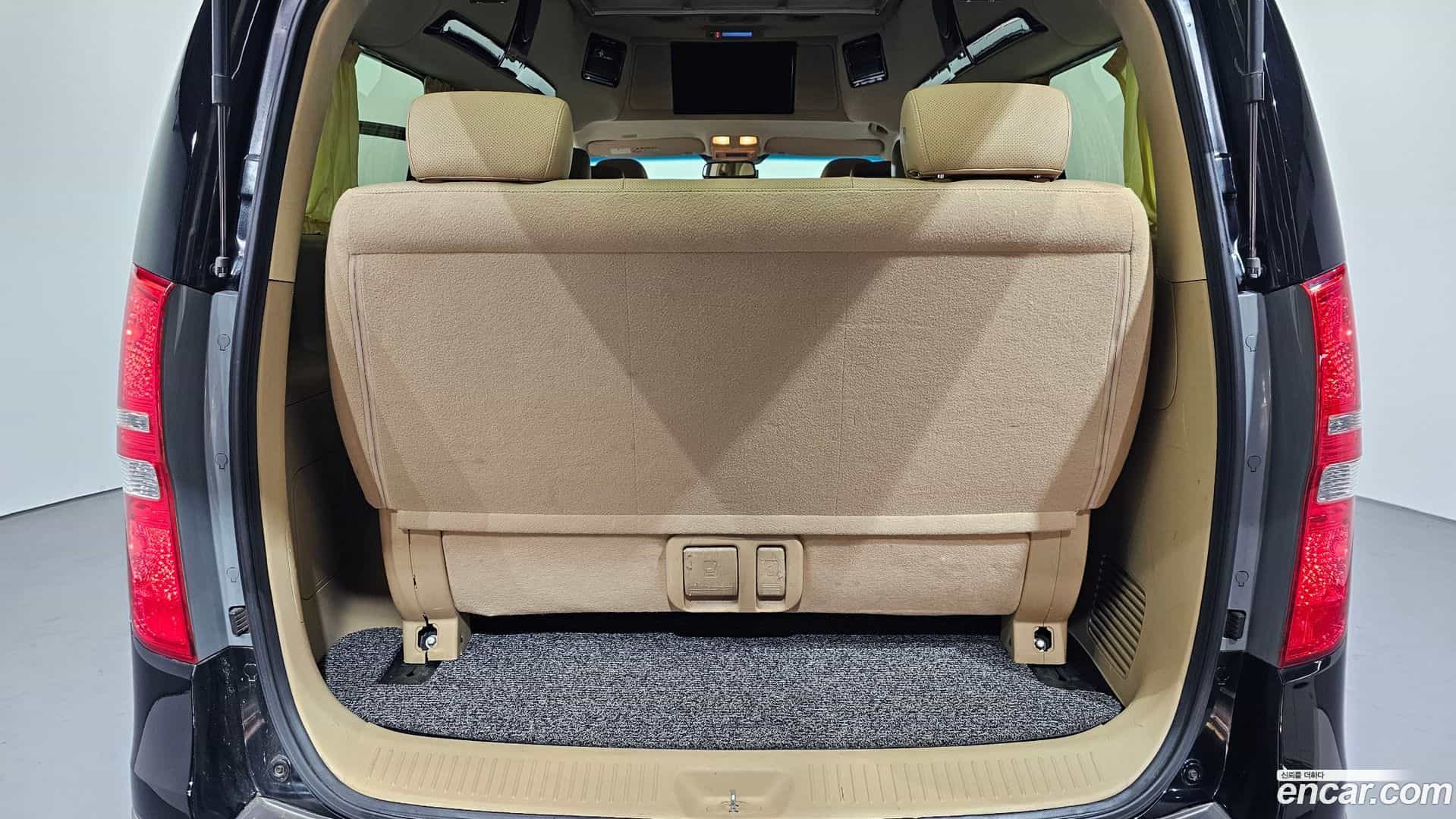 Starex Hyundai 2018.2-OPTION-024