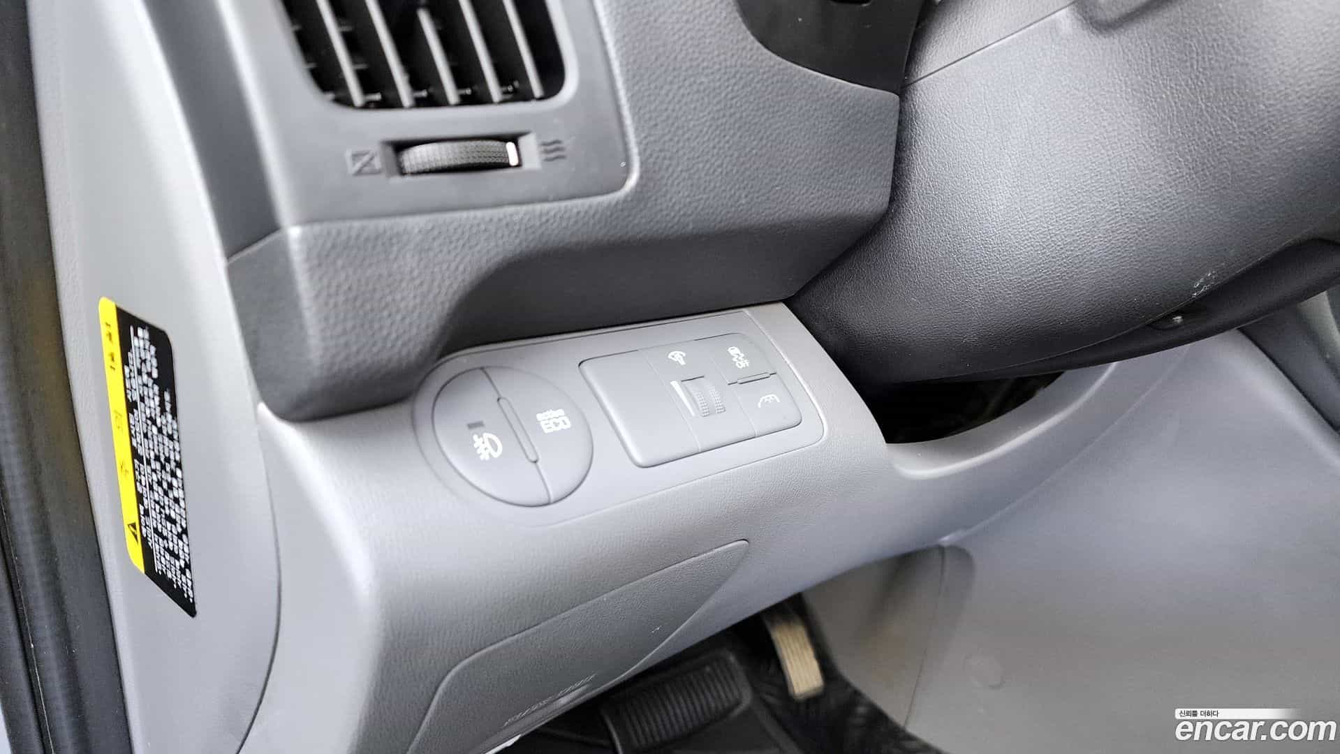 Starex Hyundai 2018.9-OPTION-020