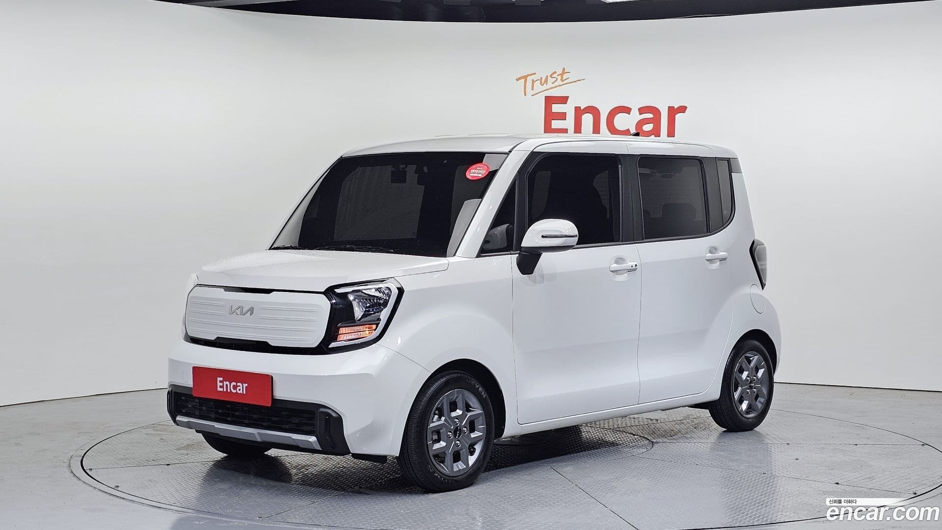Main__Slider__Photo:RAY Kia 2024.2-0