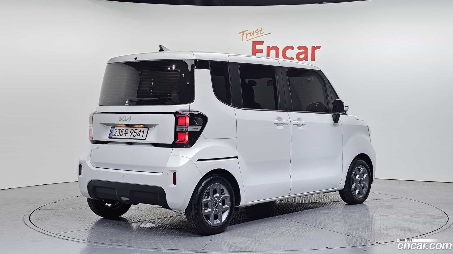 RAY Kia 2024.2-OUTER-002