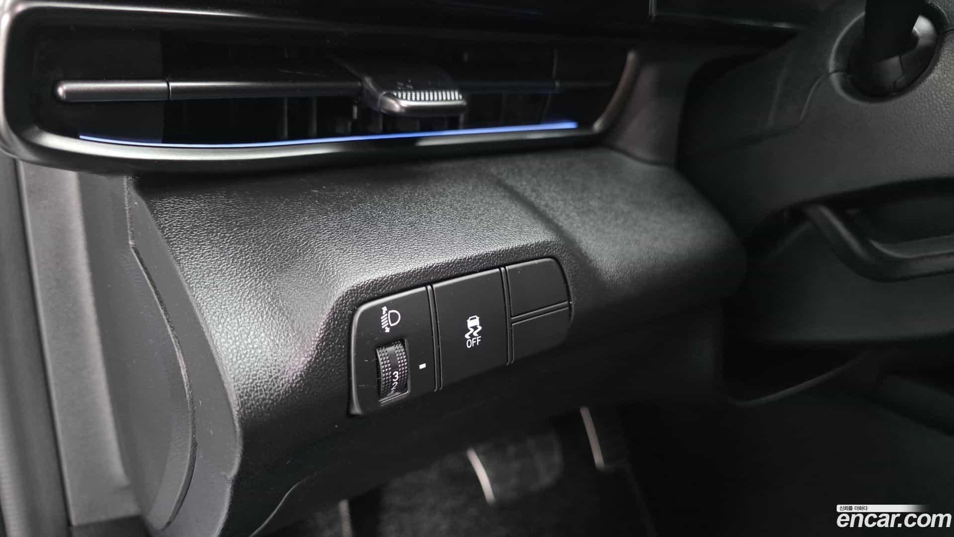 AVANTE Hyundai 2023.10-OPTION-018