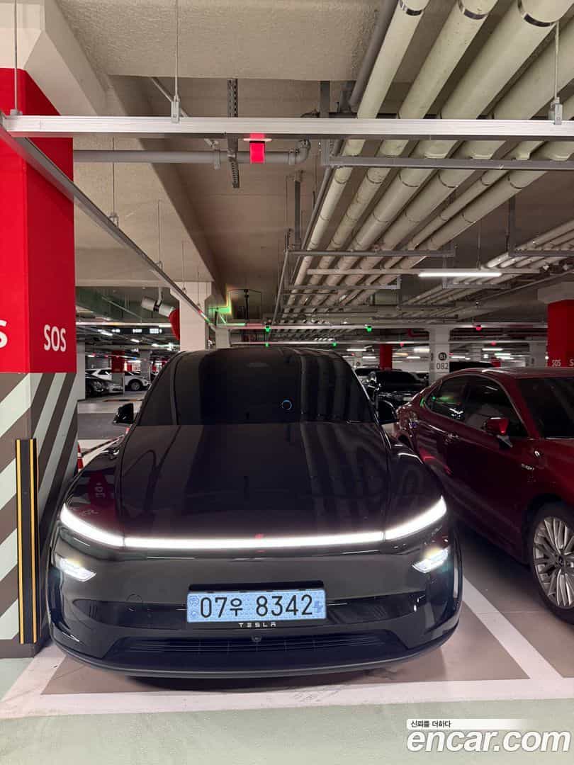 Model Y Tesla 2025.7-OUTER-001