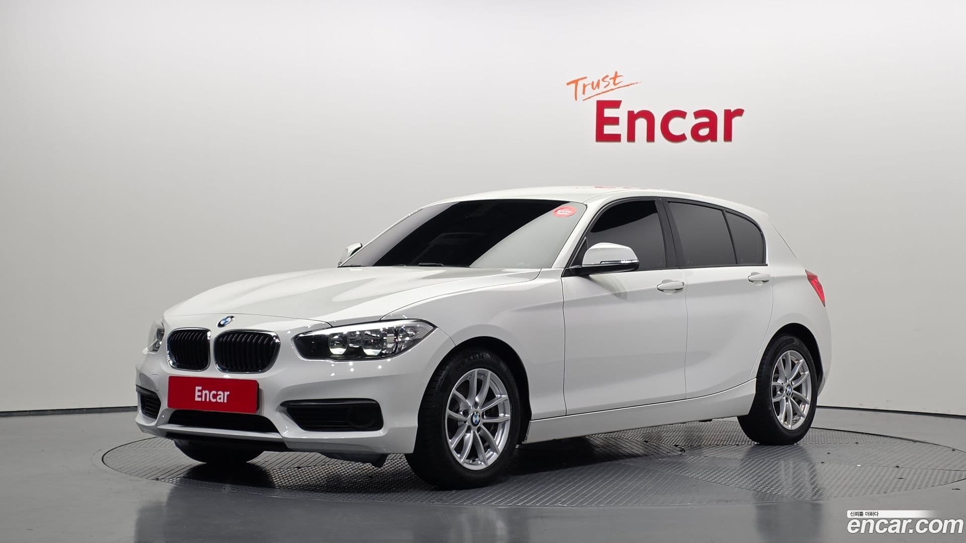 Main__Slider__Photo:1-Series BMW 2018.0-0